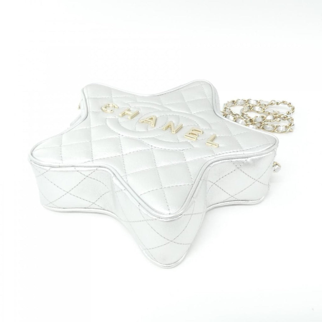 Chanel Silver Shoulder Bag (Pre-Owned)