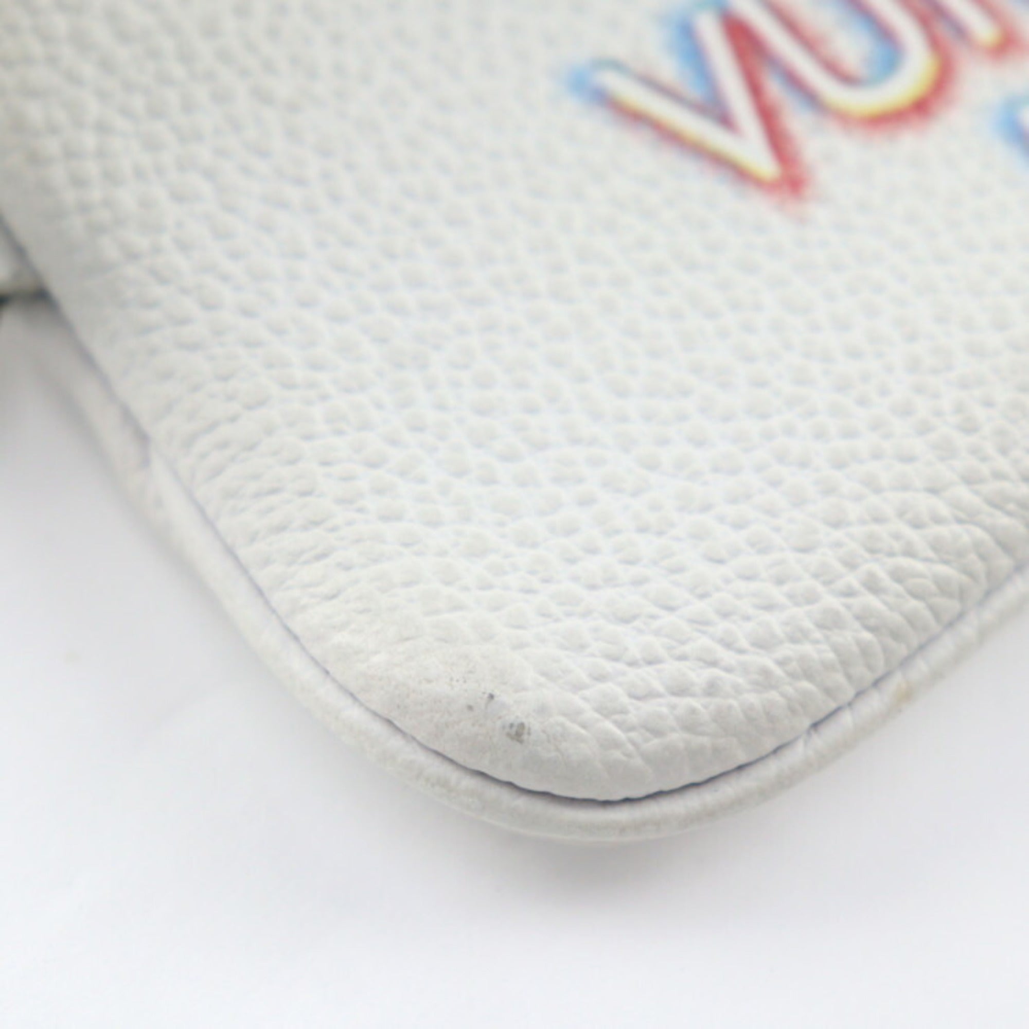 Louis Vuitton Blanc Multi-Color White Leather Pouch Shoulder Bag (Pre-Owned)
