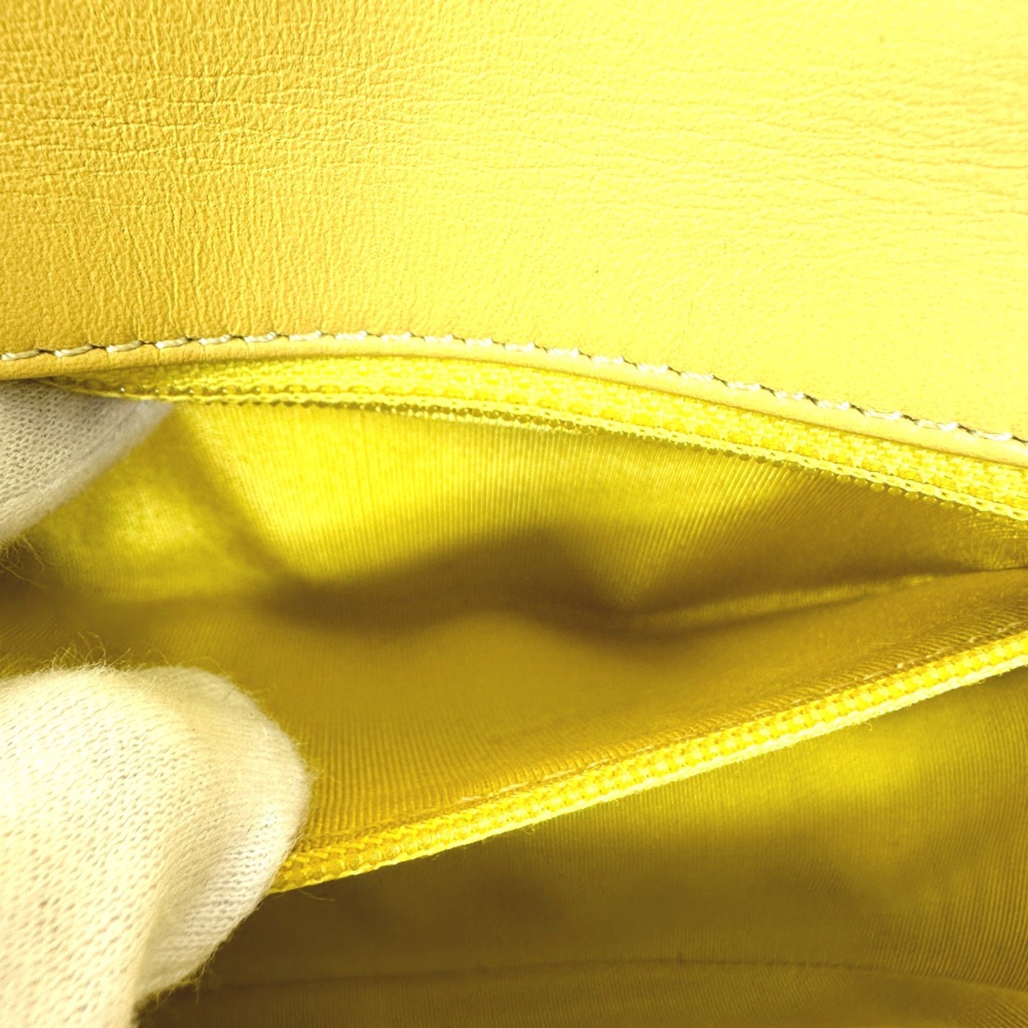 Chanel Yellow Leather Shoulder Bag (Pre-Owned)