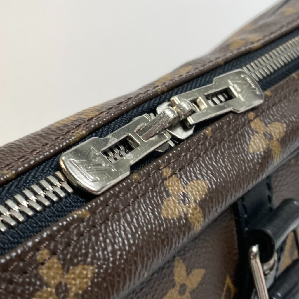 Louis Vuitton Brown Other Briefcase (Pre-Owned)