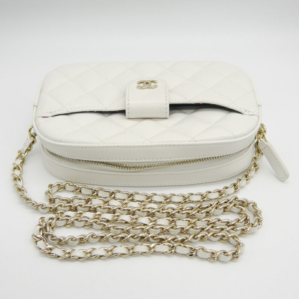 Chanel White Grained Calfskin Shoulder Bag (Pre-Owned)