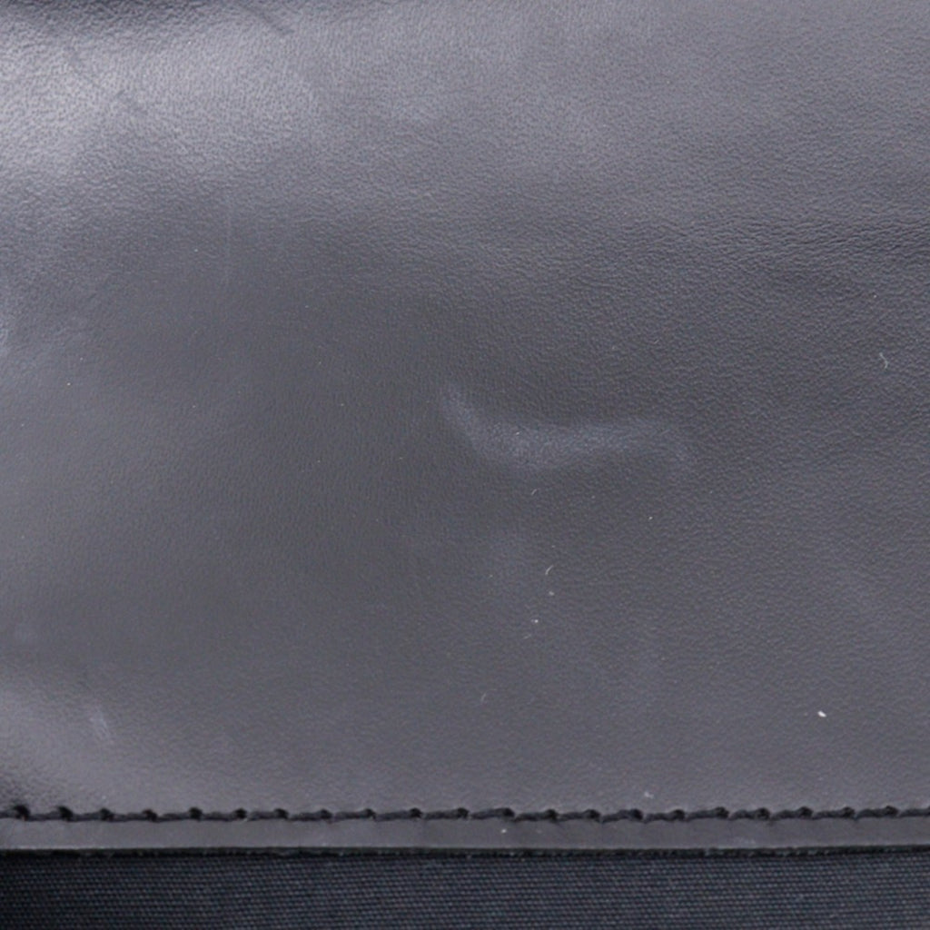 Louis Vuitton Black Noir Epi Leather Shoulder Bag (Pre-Owned)