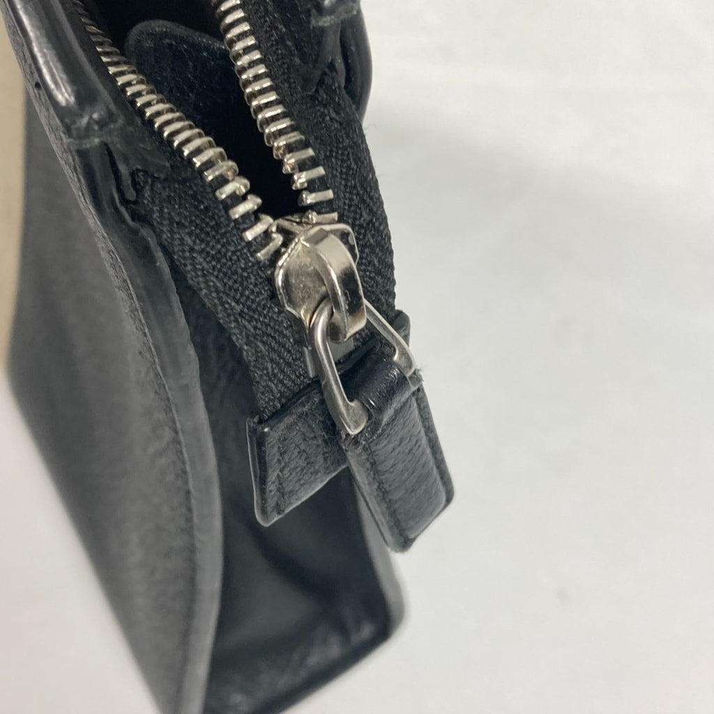 Gucci Black Leather Clutch Bag Pouch (Pre-Owned)