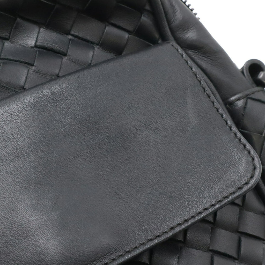 Bottega Veneta Black Leather Pochette Shoulder Bag (Pre-Owned)