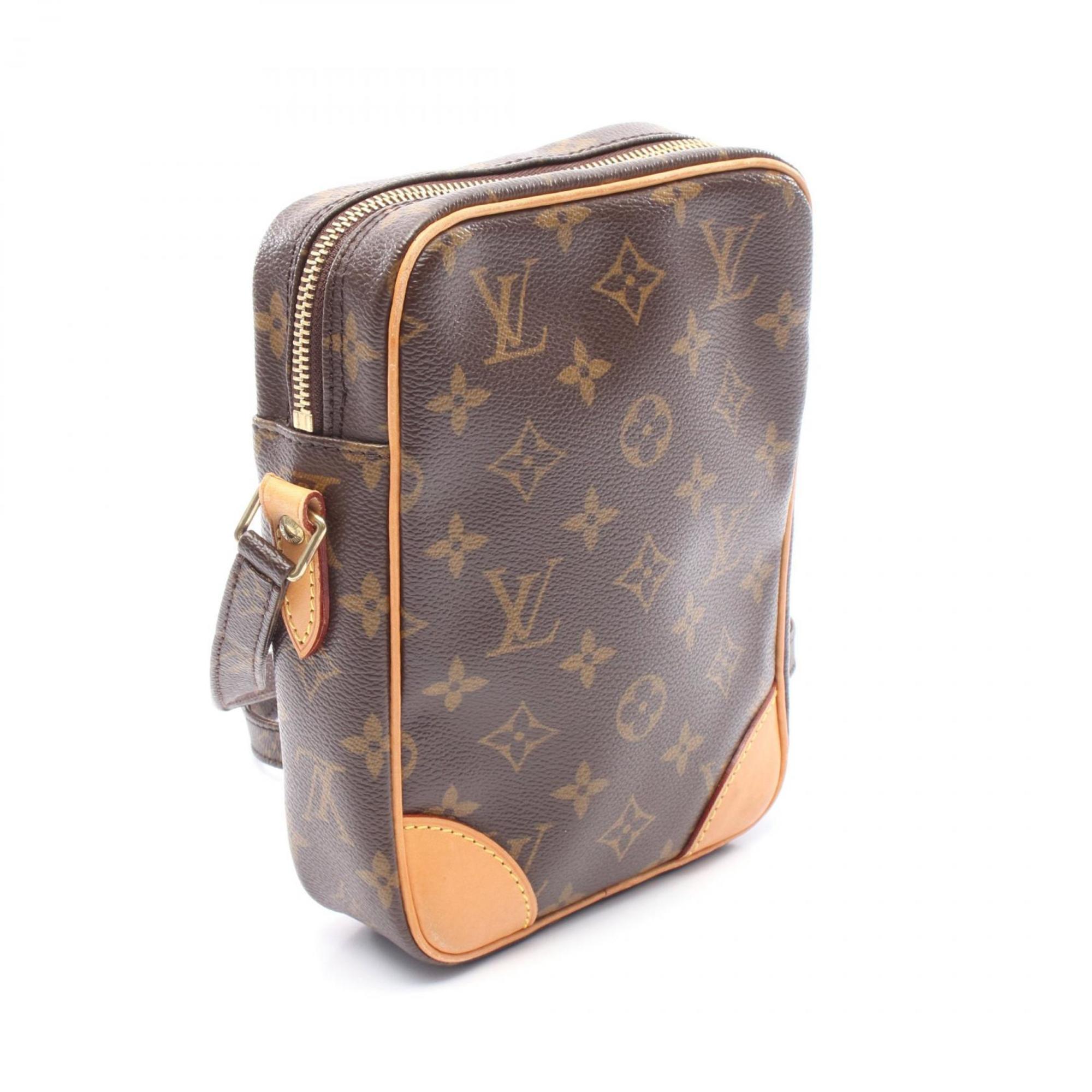 Louis Vuitton Brown Monogram Monogram Shoulder Bag (Pre-Owned)