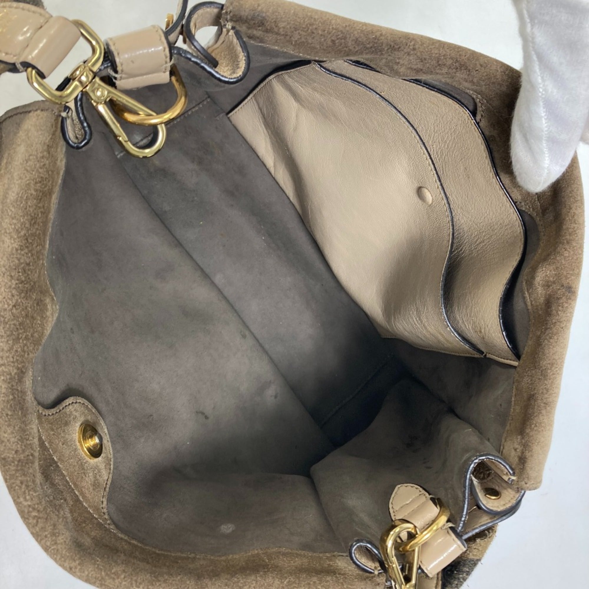 Fendi Beige Leather Shoulder Bag (Pre-Owned)