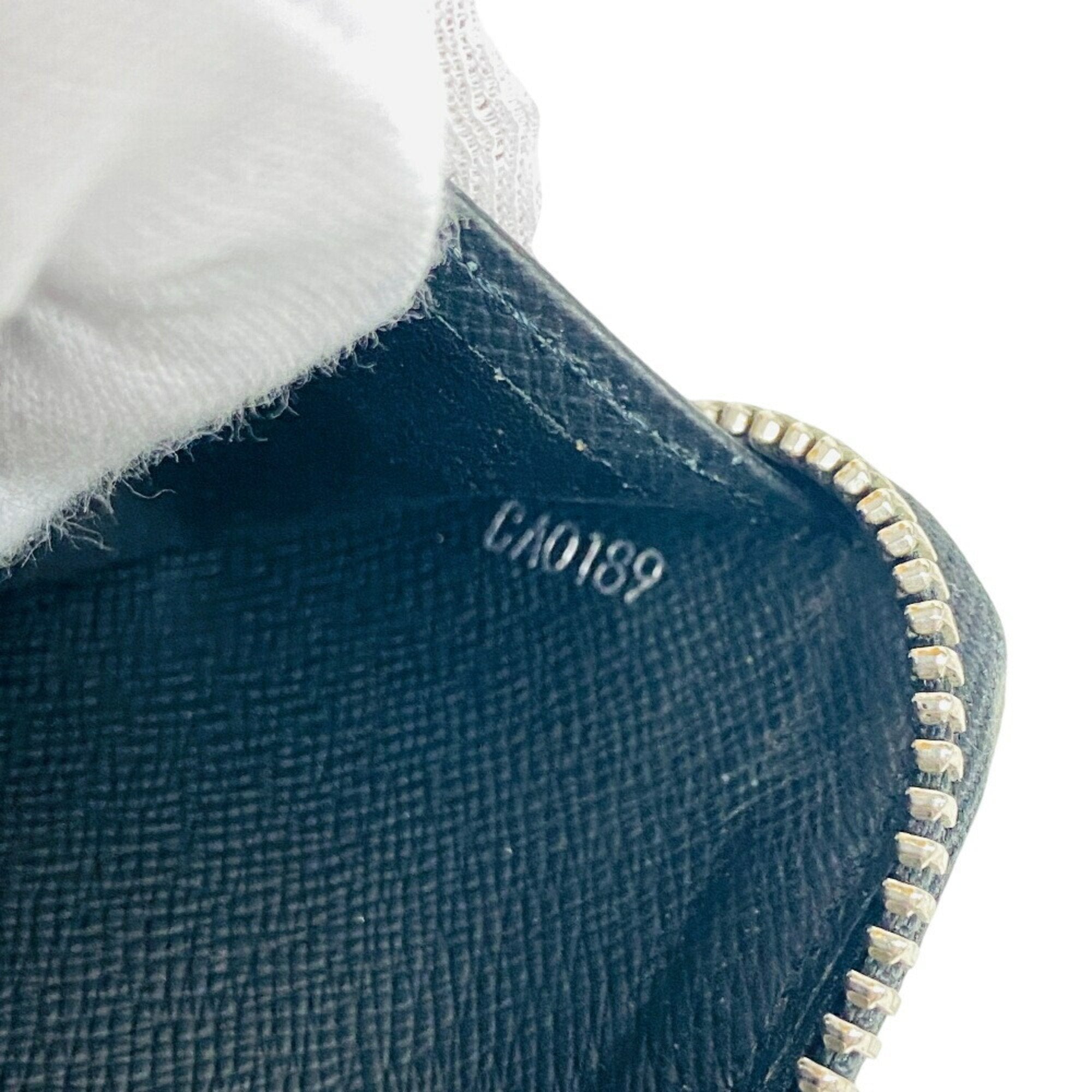 Louis Vuitton Taiga Black Leather Long Wallet (Bi-Fold) (Pre-Owned)