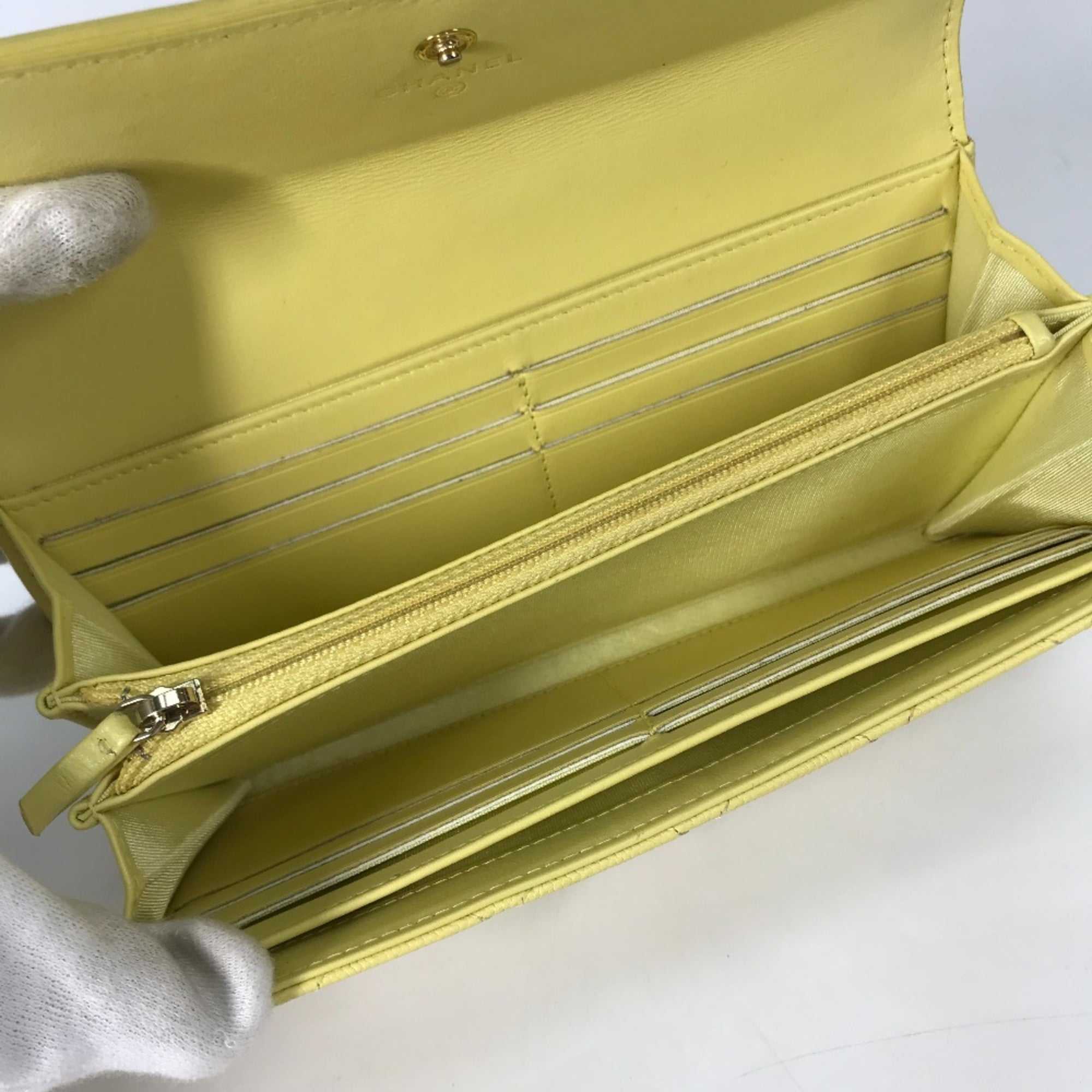 Chanel Yellow Leather Long Wallet (Bi-Fold) (Pre-Owned)