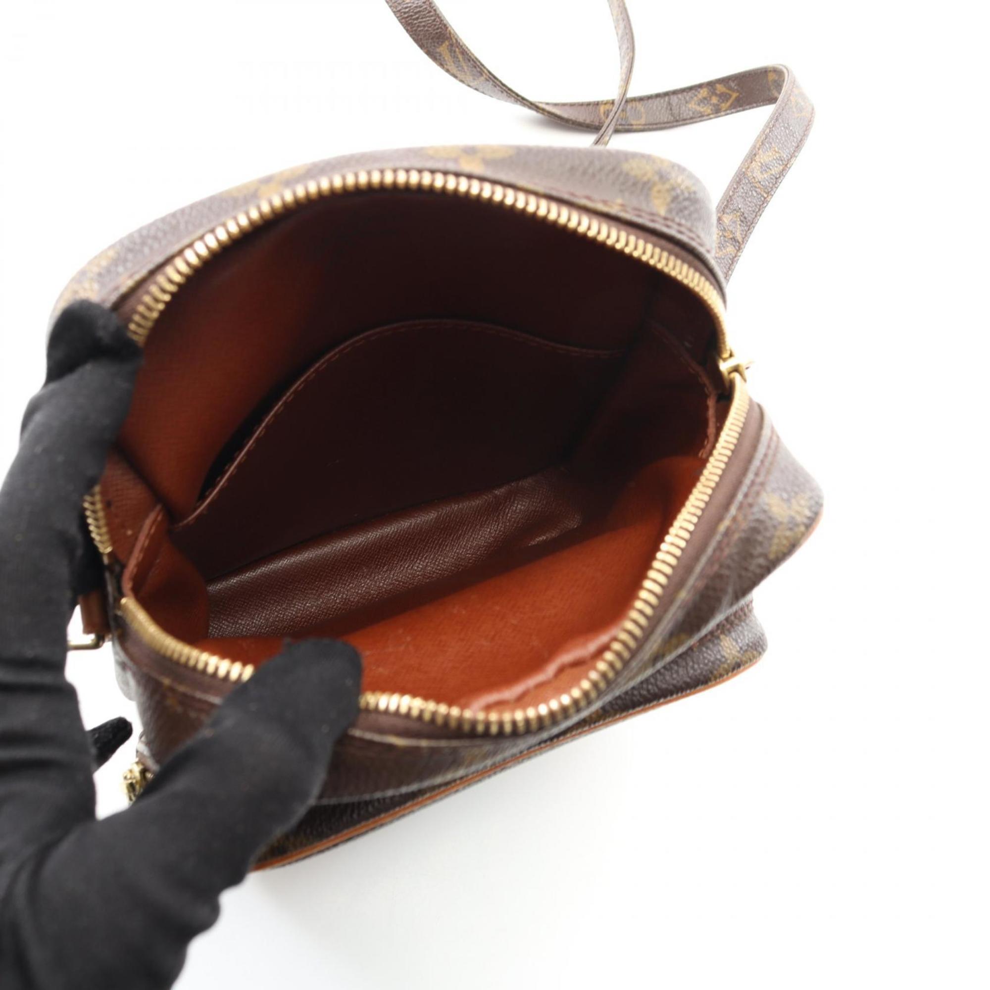 Louis Vuitton Brown Monogram Monogram Shoulder Bag (Pre-Owned)