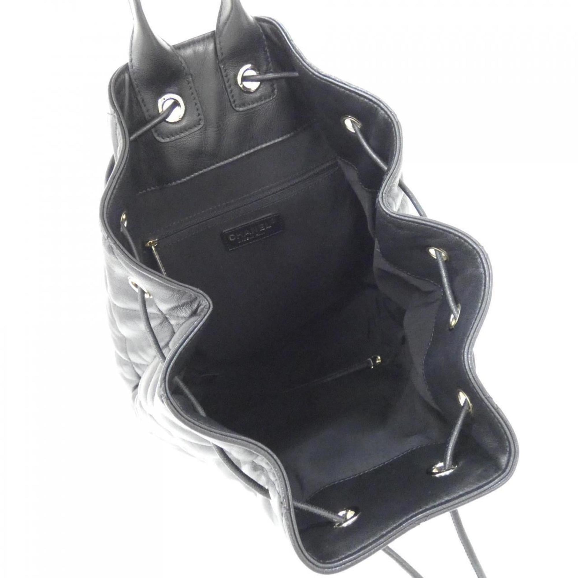 Chanel Black Leather Backpack (Pre-Owned)