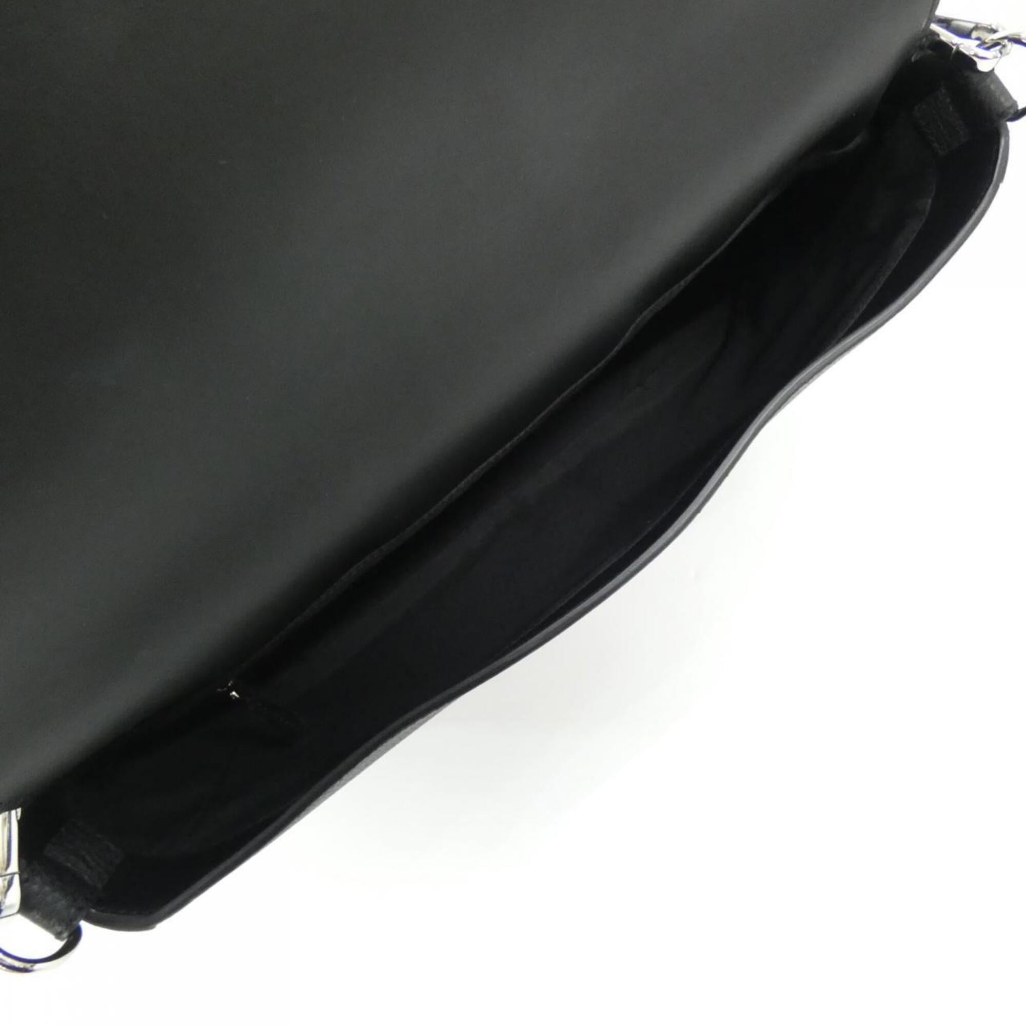 Fendi Black Leather Shoulder Bag (Pre-Owned)