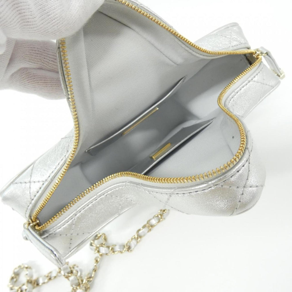 Chanel Silver Shoulder Bag (Pre-Owned)