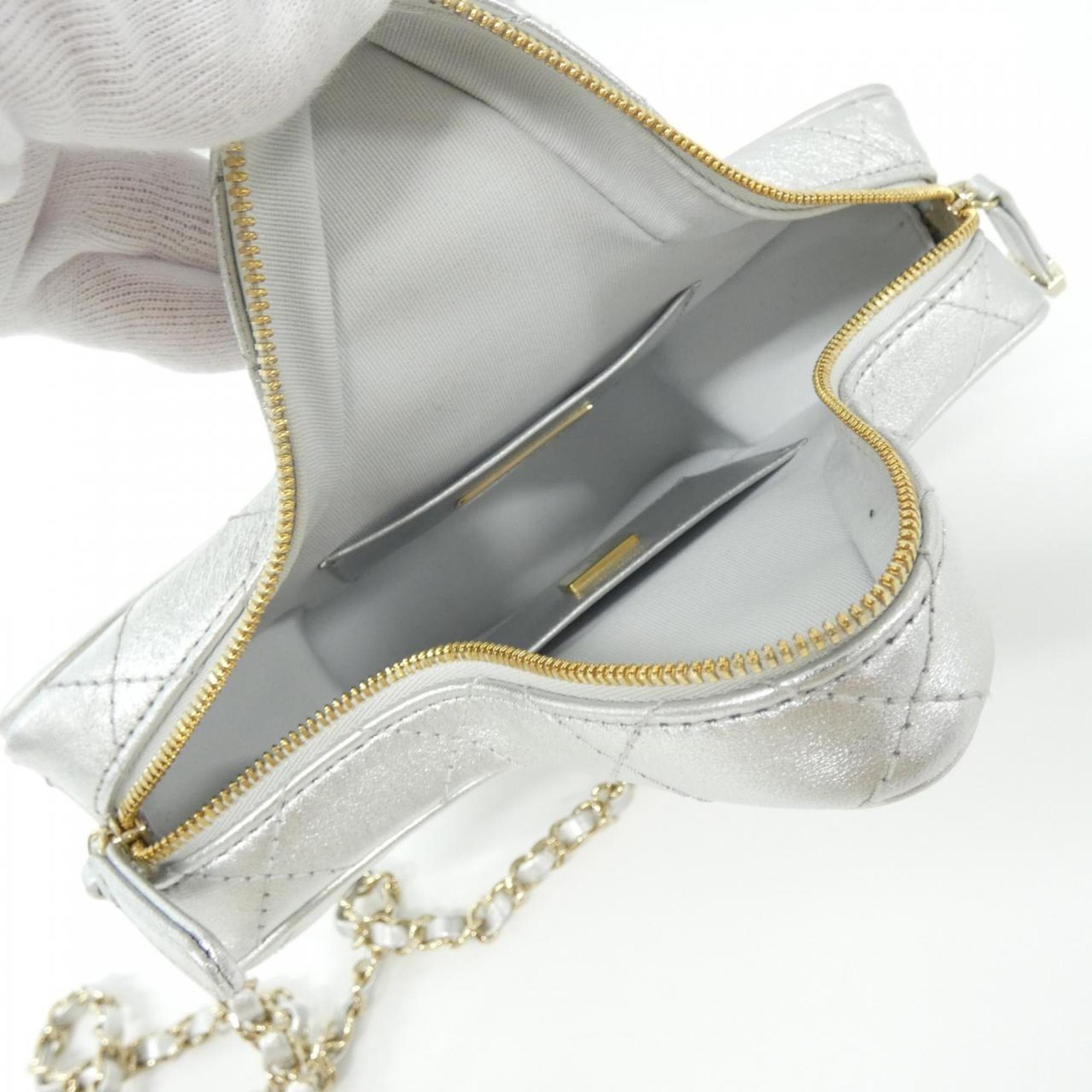 Chanel Silver Shoulder Bag (Pre-Owned)