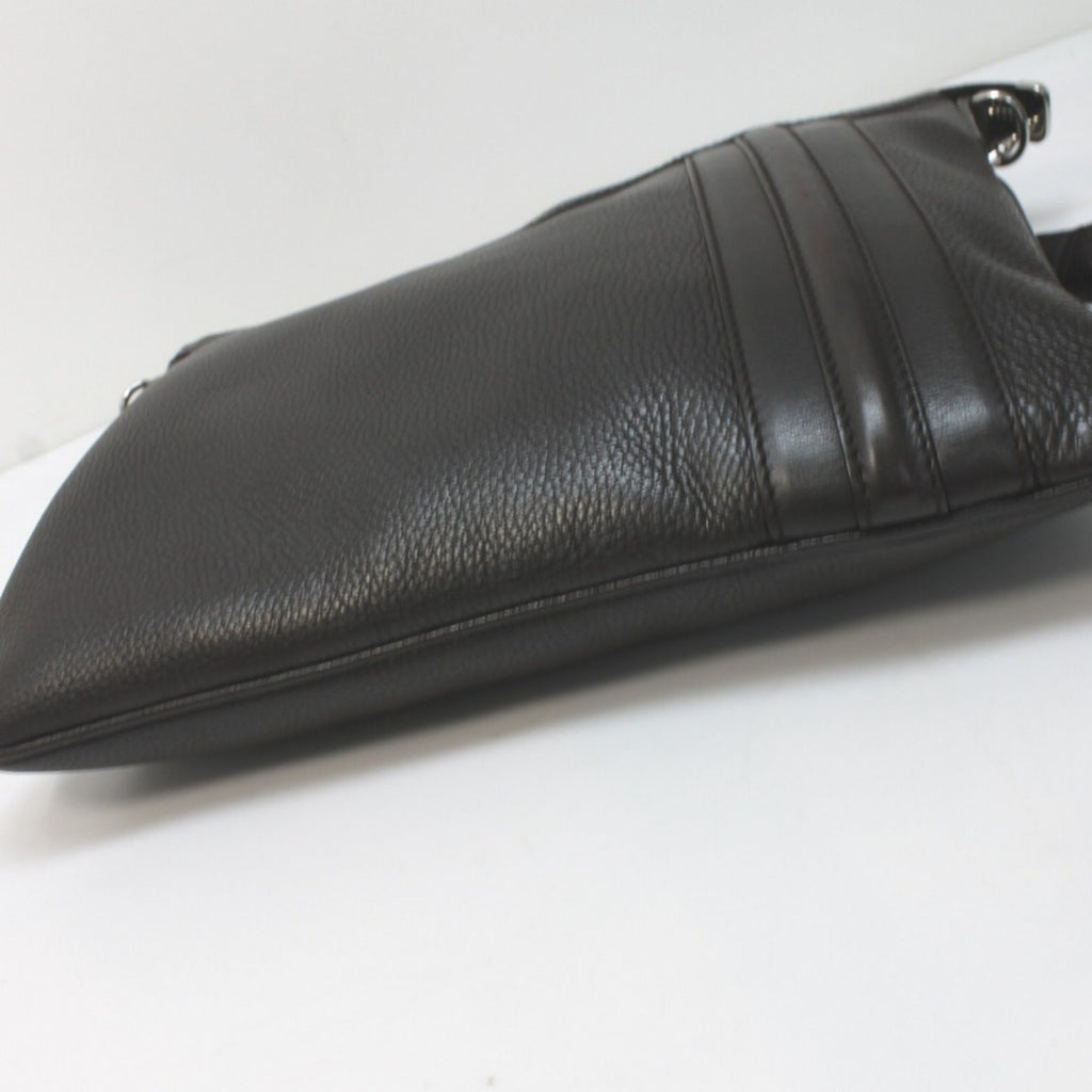 Gucci Dark Brown Leather Shoulder Bag (Pre-Owned)