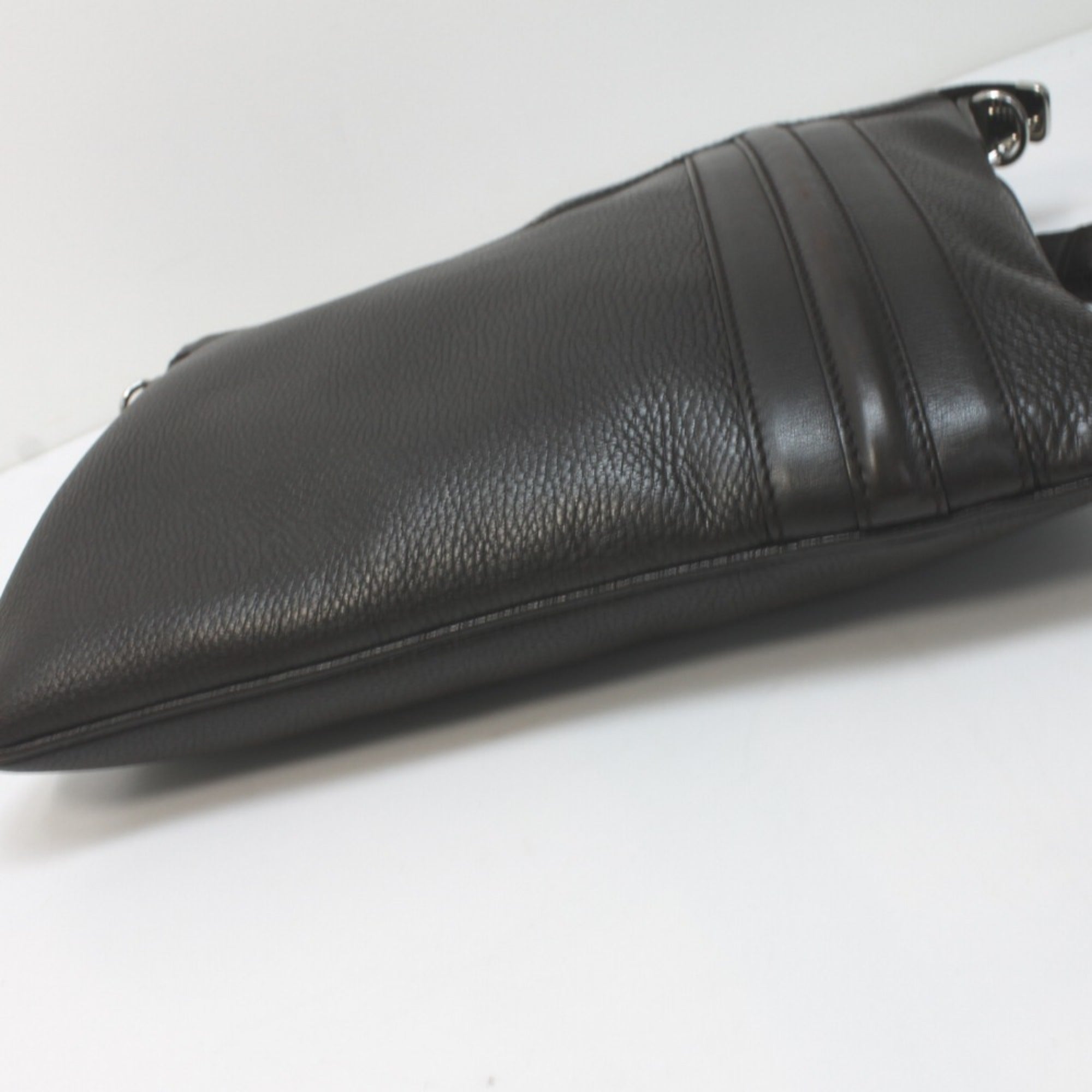 Gucci Dark Brown Leather Shoulder Bag (Pre-Owned)