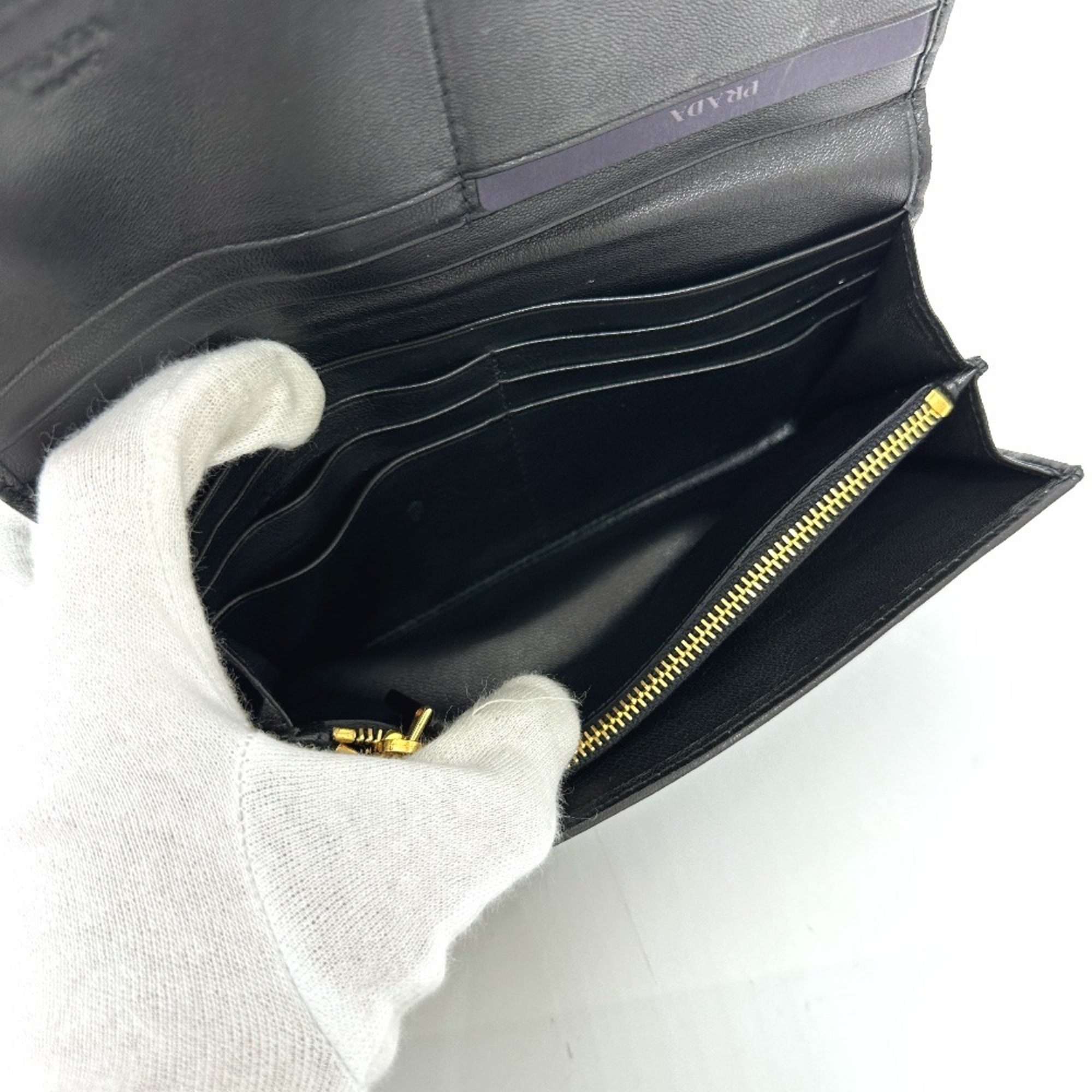 Prada Black Leather Long Wallet (Bi-Fold) (Pre-Owned)