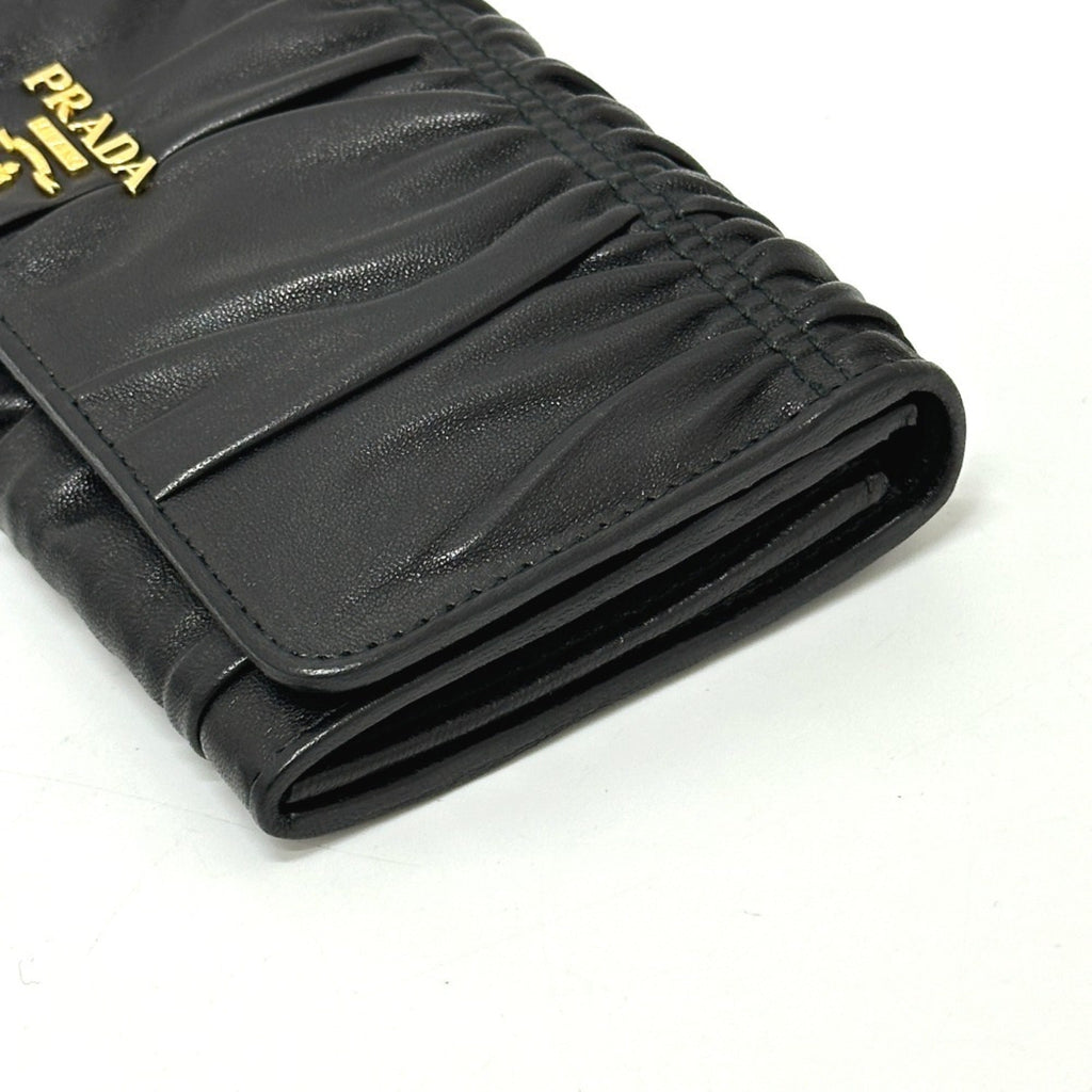 Prada Black Leather Long Wallet (Bi-Fold) (Pre-Owned)