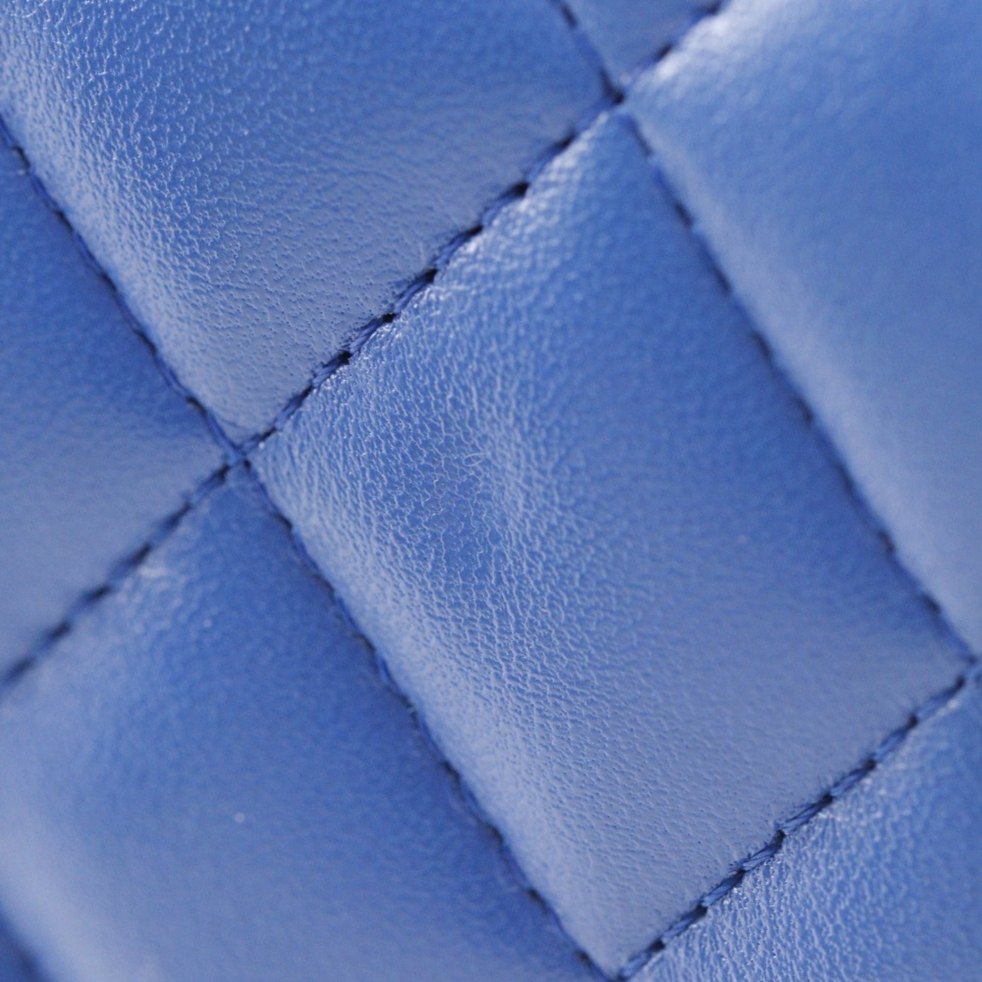 Chanel Blue Leather Shoulder Bag (Pre-Owned)