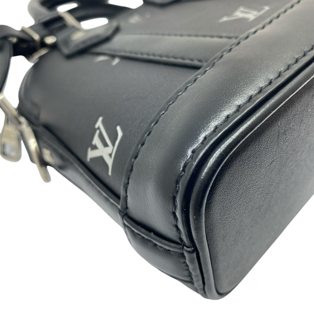 Louis Vuitton Black Leather Handbag Shoulder Bag (Pre-Owned)