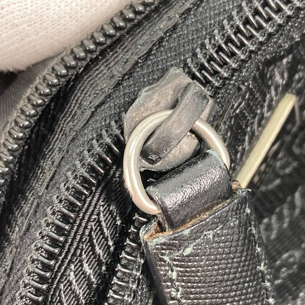 Prada Black Nylon Pochette Shoulder Bag (Pre-Owned)