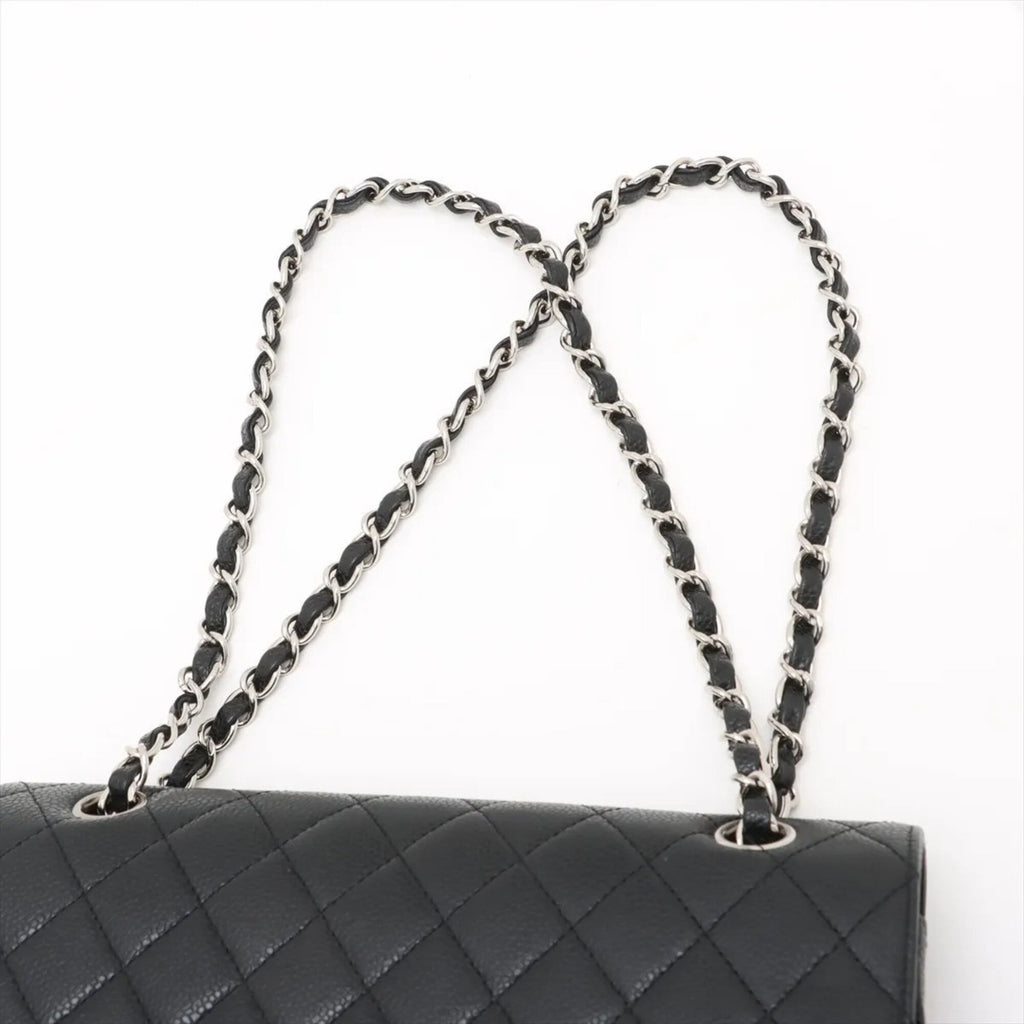 Chanel Matelasse Black Leather Shoulder Bag (Pre-Owned)