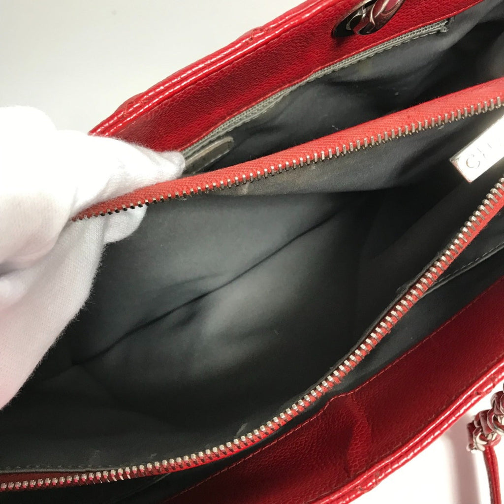 Chanel Red Leather Tote Bag (Pre-Owned)