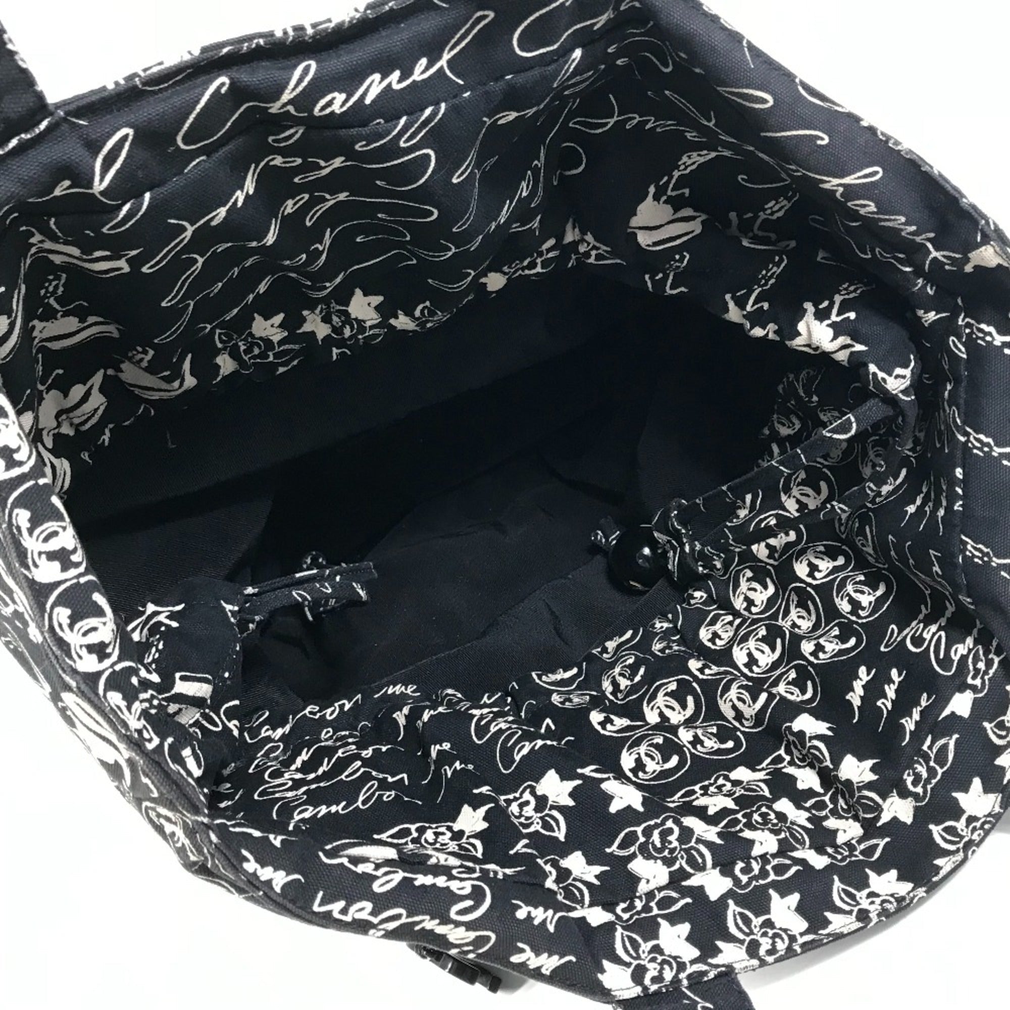 Chanel Black Cloth Tote Bag (Pre-Owned)