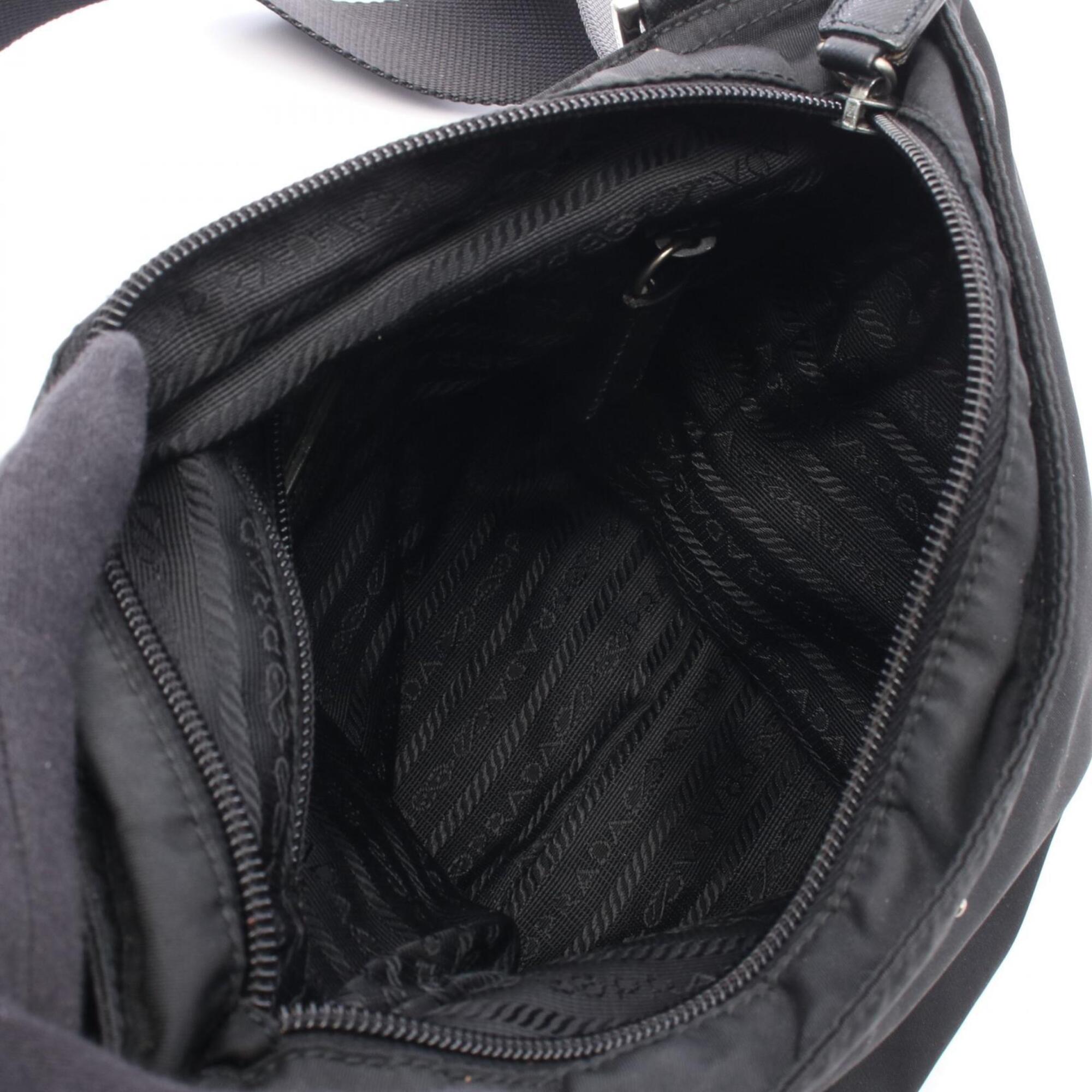 Prada Black Nylon Leather Handbag Shoulder Bag (Pre-Owned)