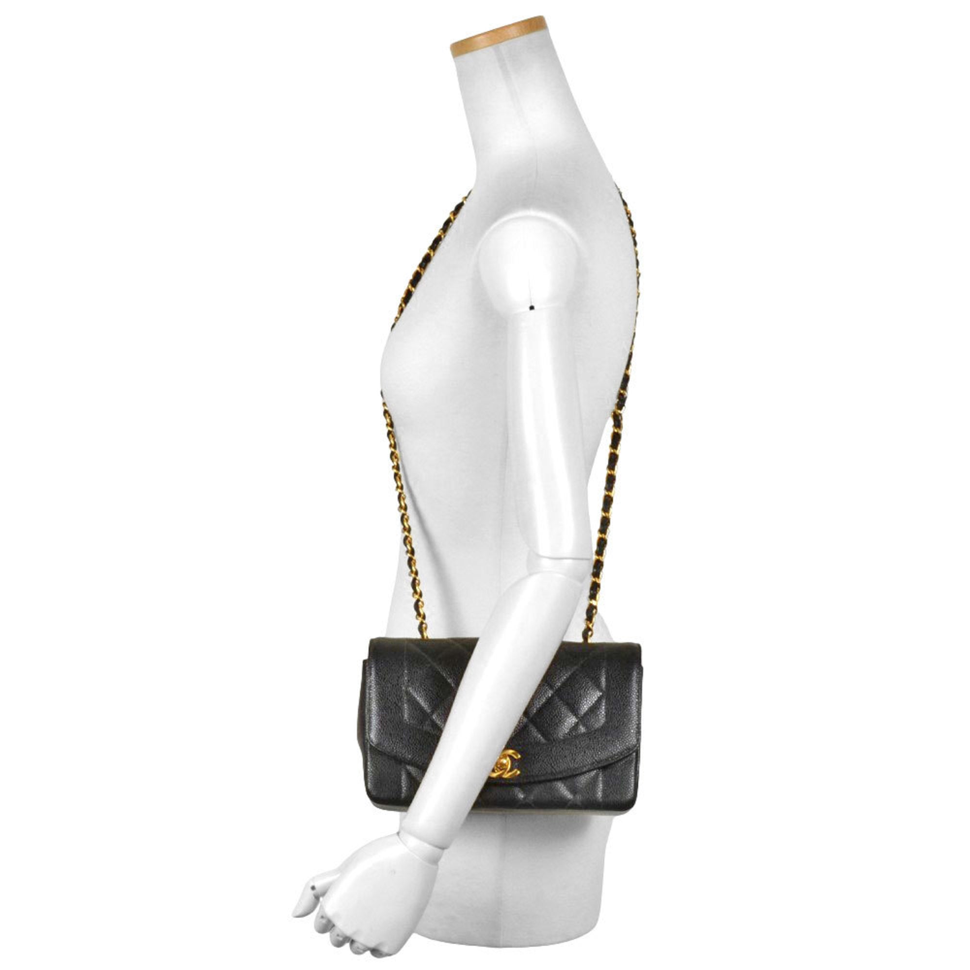 Chanel Black Grained Calfskin Shoulder Bag (Pre-Owned)