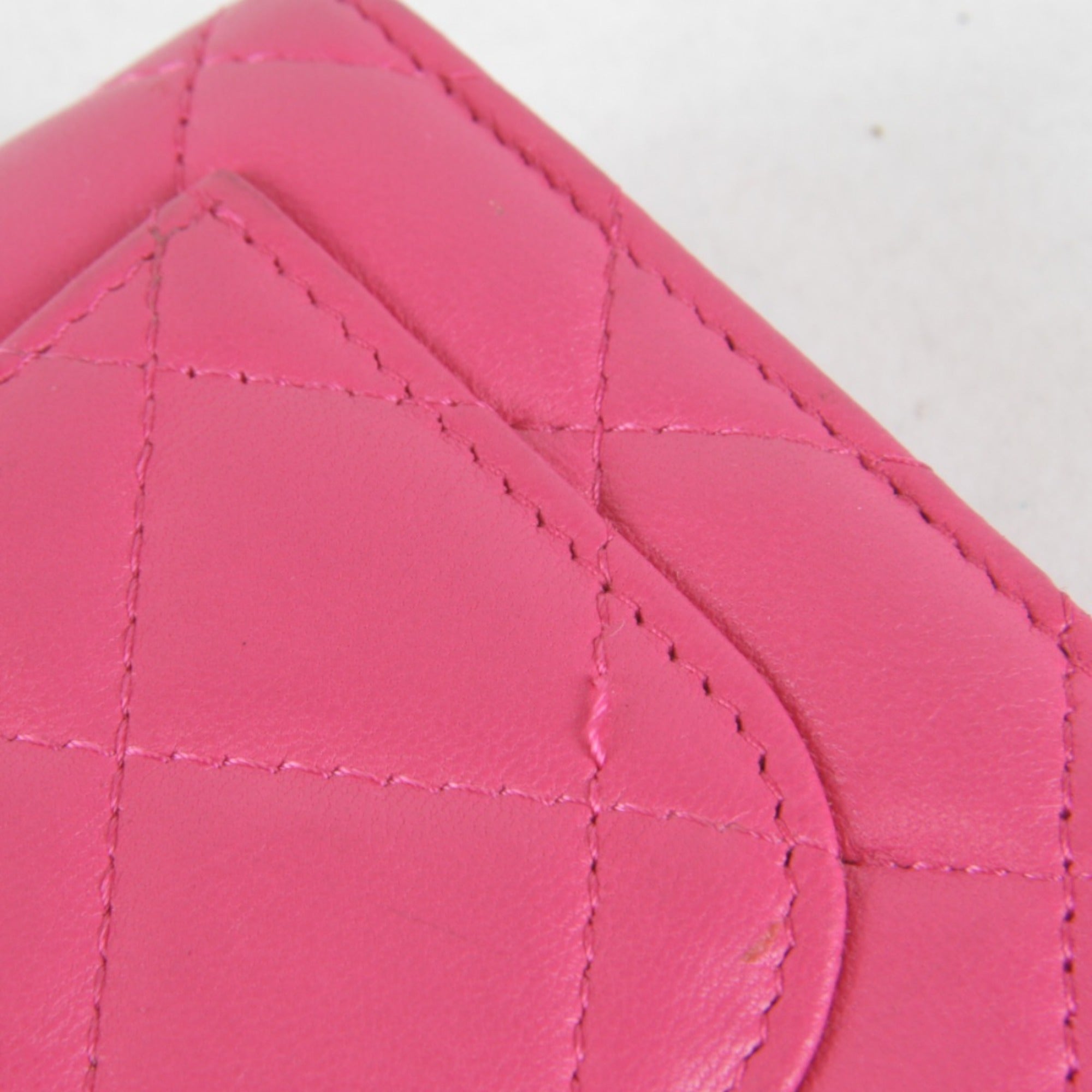 Chanel Pink Leather Wallet (Bi-Fold) (Pre-Owned)
