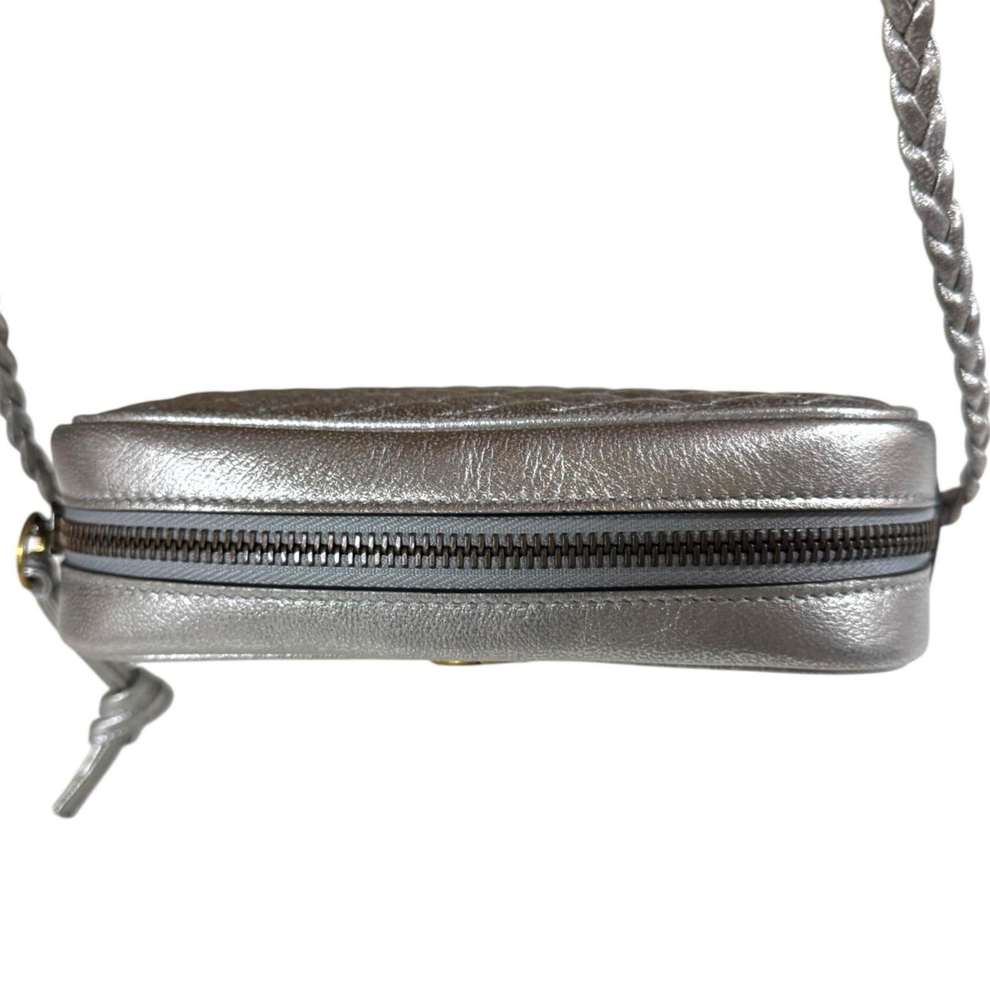 Gucci Silver Leather Shoulder Bag (Pre-Owned)