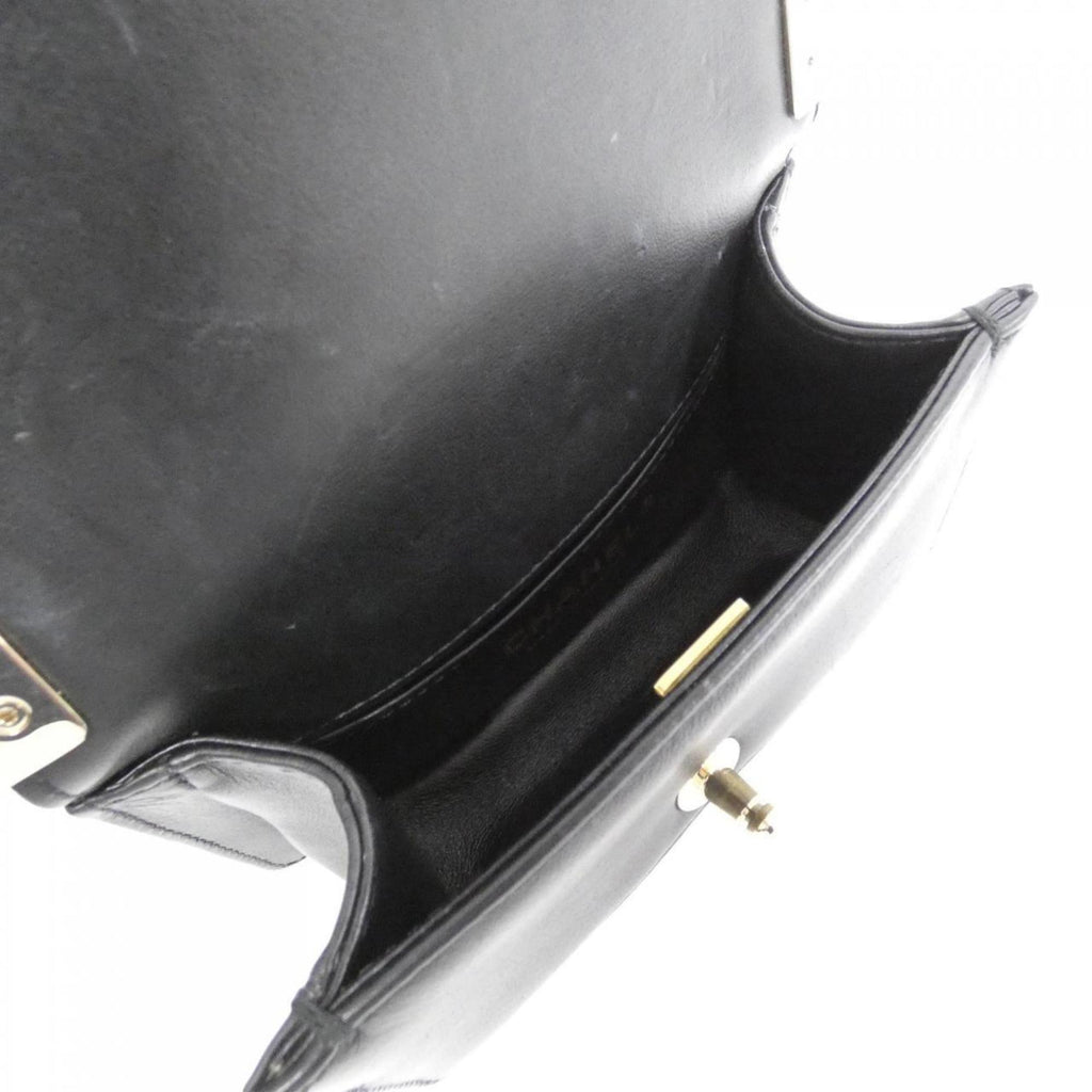 Chanel Black Leather Shoulder Bag (Pre-Owned)