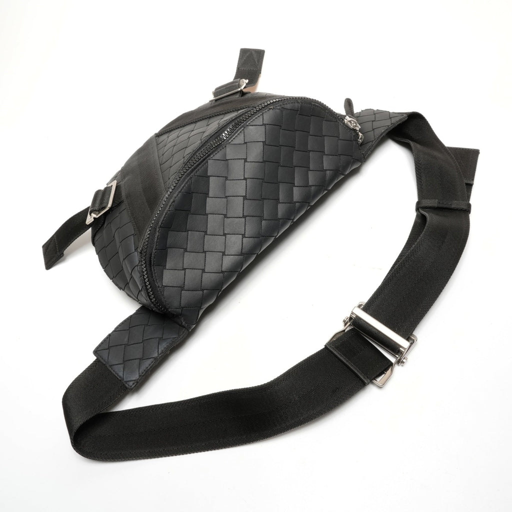 Bottega Veneta Intrecciato Black Rubber Shoulder Bag Sling Bag (Pre-Owned)