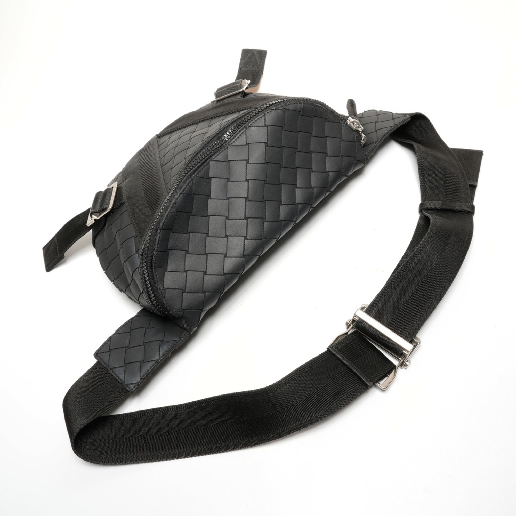 Bottega Veneta Intrecciato Black Rubber Shoulder Bag Sling Bag (Pre-Owned)