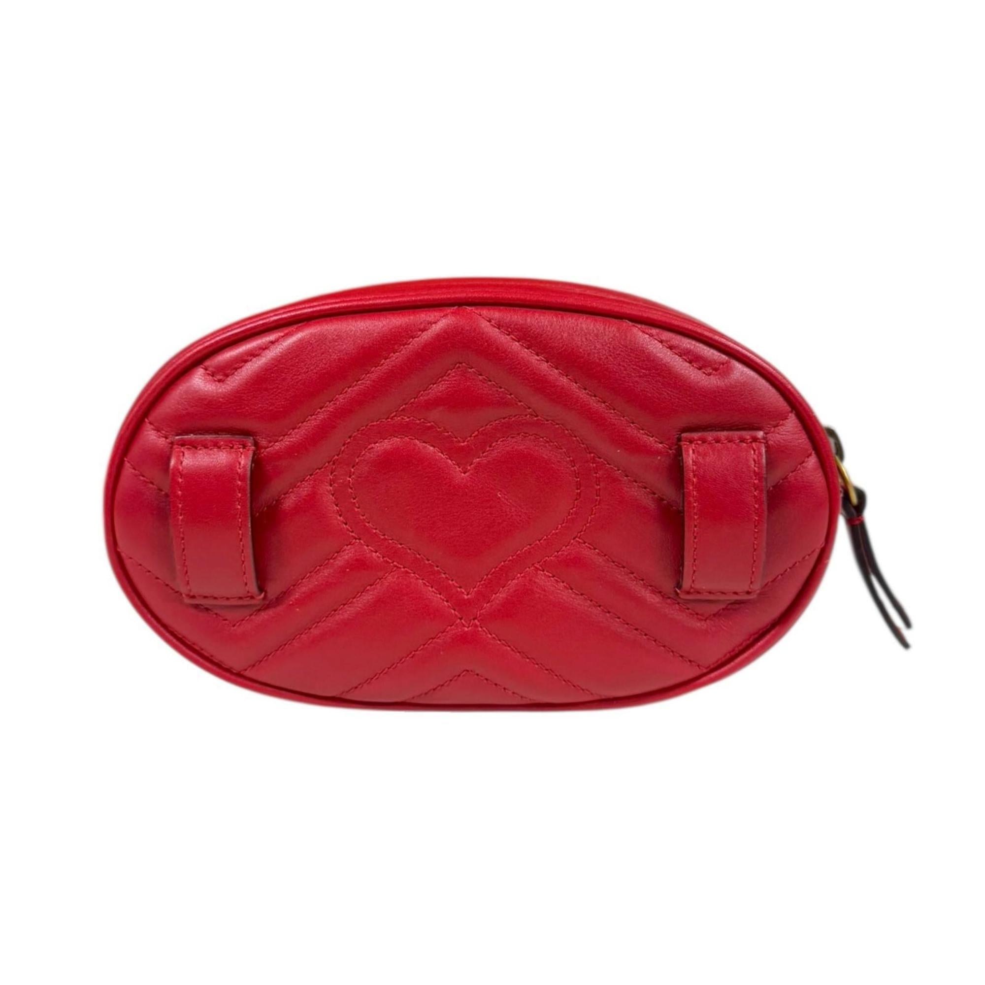 Gucci Red Color Leather Fanny Pack (Pre-Owned)
