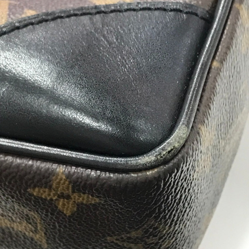 Louis Vuitton Brown Other Briefcase (Pre-Owned)