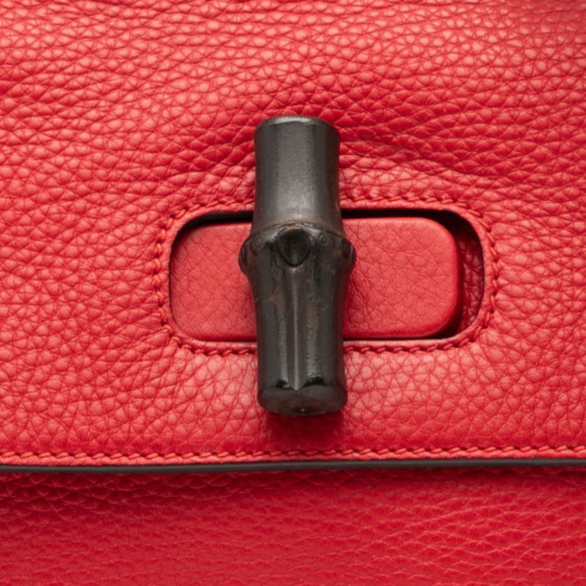 Gucci Red Color Leather Handbag Shoulder Bag (Pre-Owned)