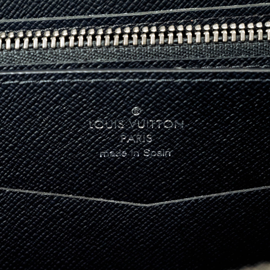 Louis Vuitton Monogram Eclipse Monogram Eclipse Long Wallet (Bi-Fold) (Pre-Owned)