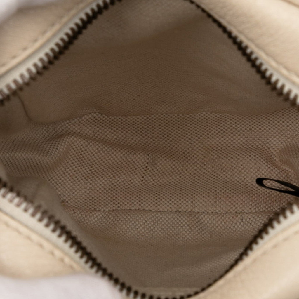 Gucci Ivory Leather Shoulder Bag (Pre-Owned)