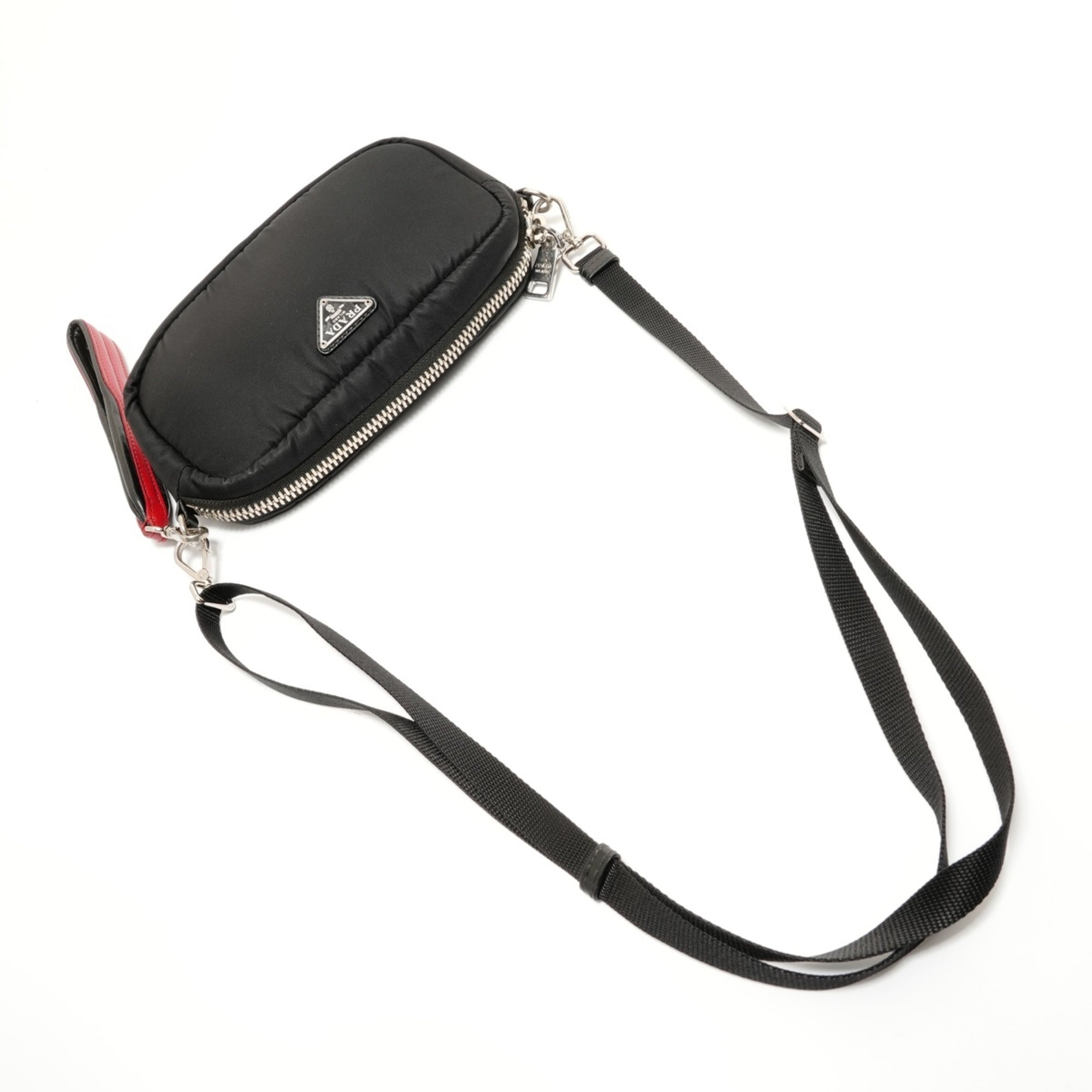 Prada Black Nylon Shoulder Bag (Pre-Owned)