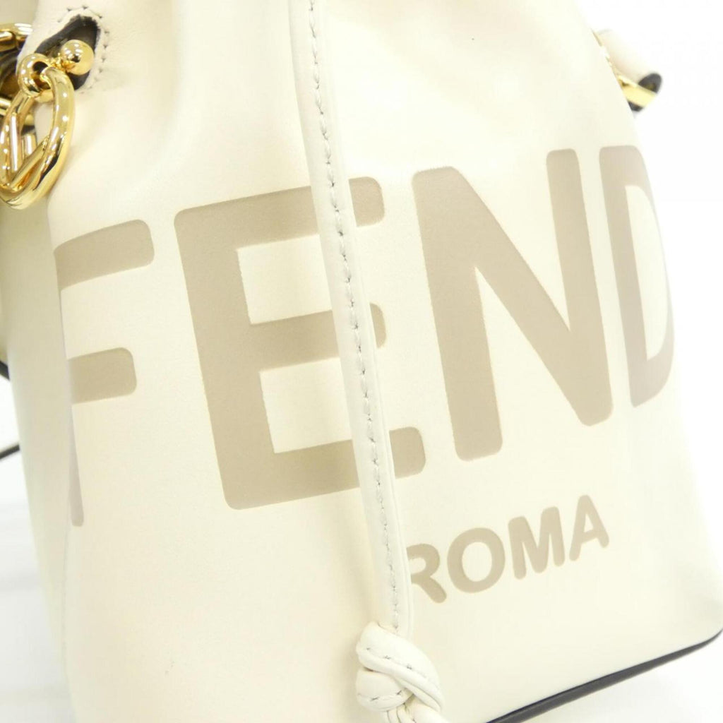 Fendi Beige Leather Handbag (Pre-Owned)