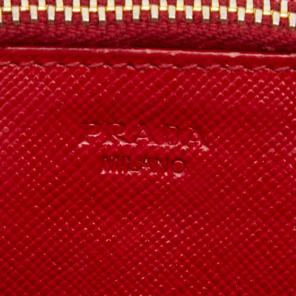 Prada Red Color Leather Shoulder Bag (Pre-Owned)