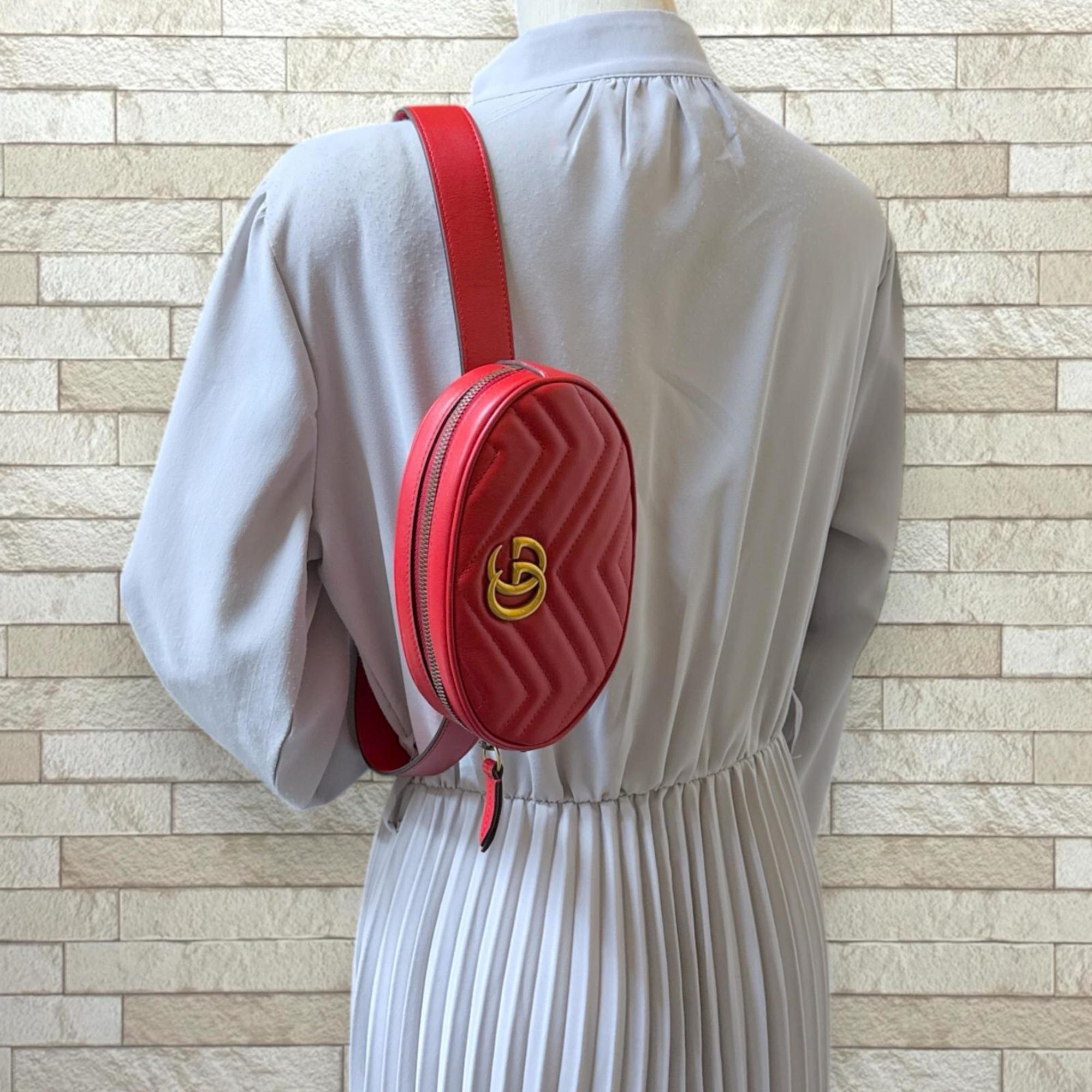 Gucci Red Color Leather Fanny Pack (Pre-Owned)