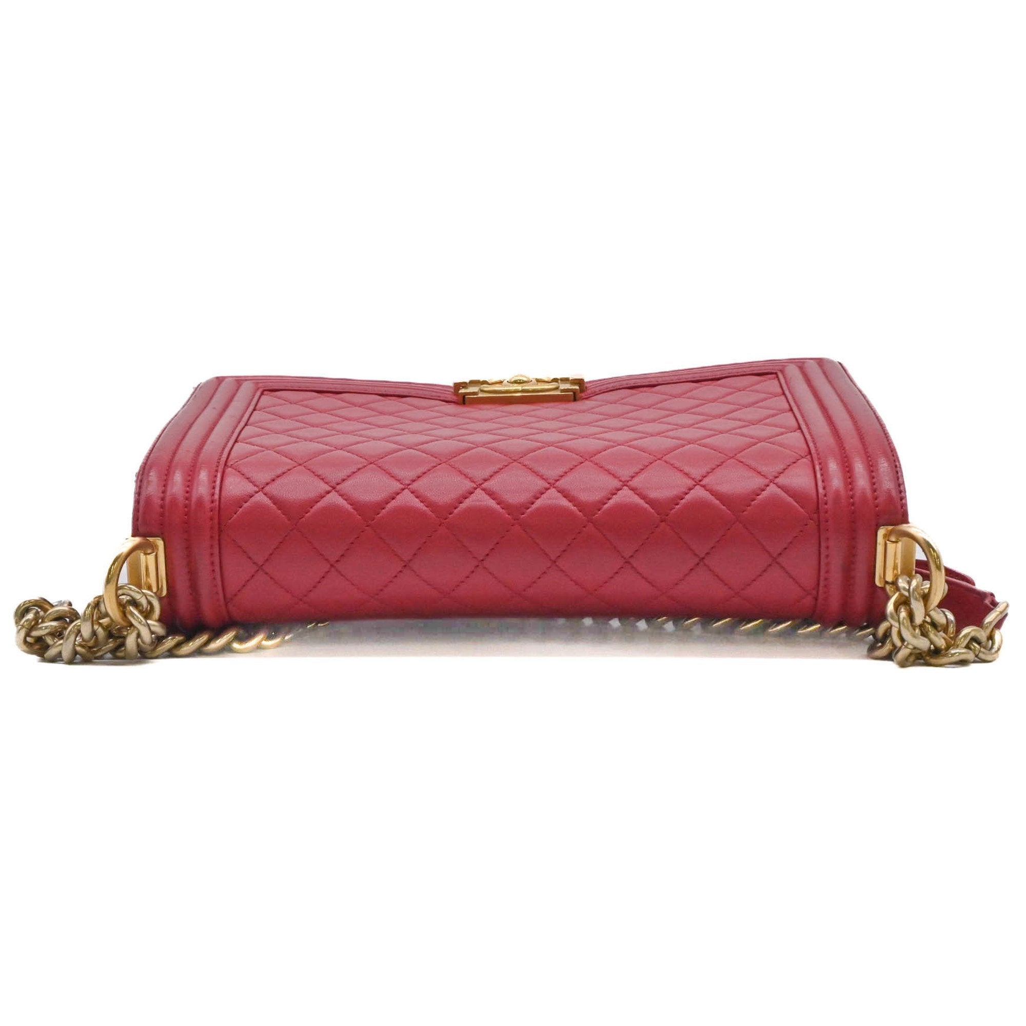 Chanel Red Color Leather Shoulder Bag (Pre-Owned)