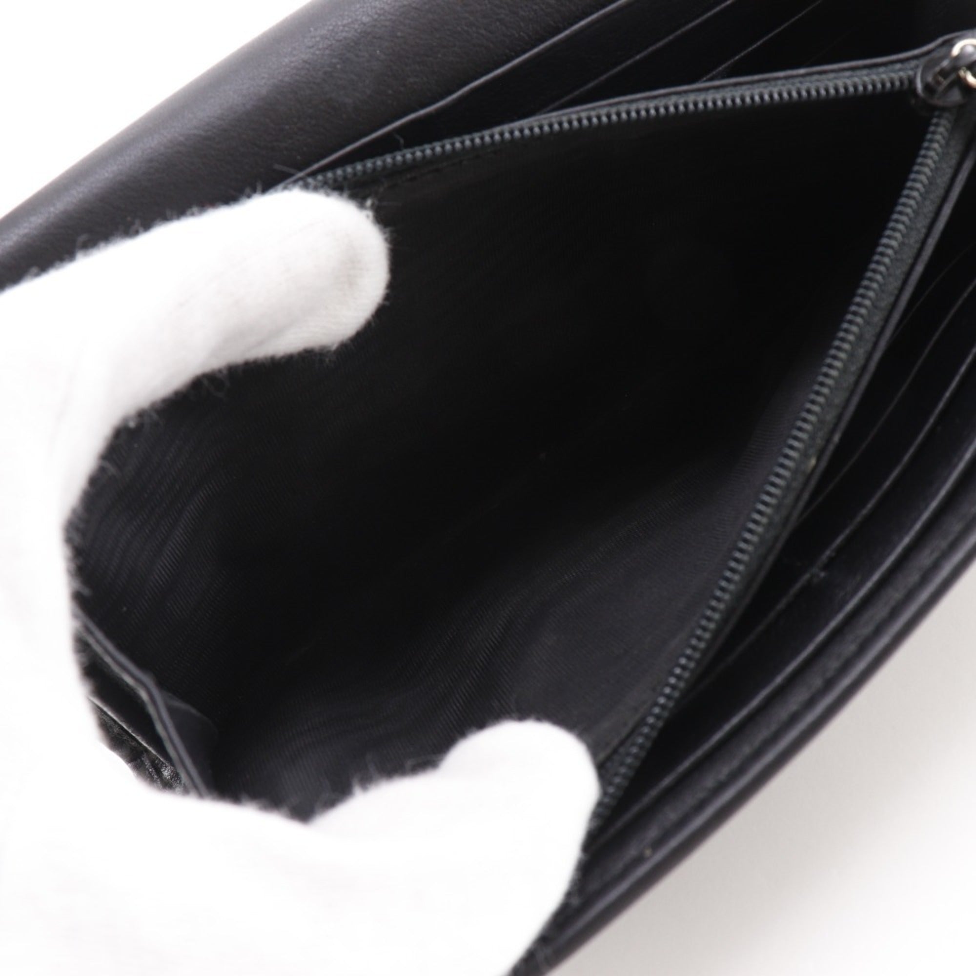 Gucci Black Leather Long Wallet (Bi-Fold) (Pre-Owned)