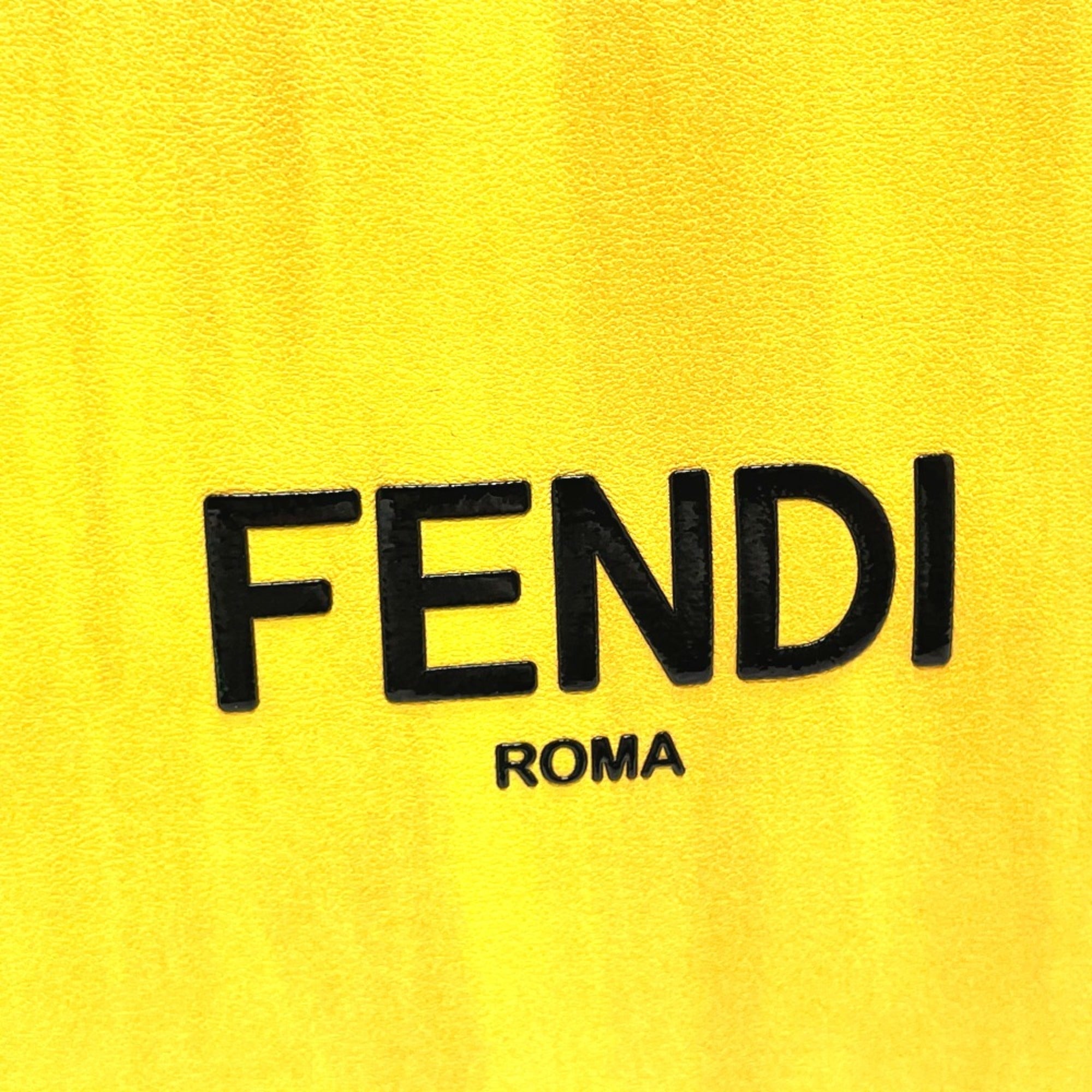 Fendi Yellow Leather Shoulder Bag (Pre-Owned)