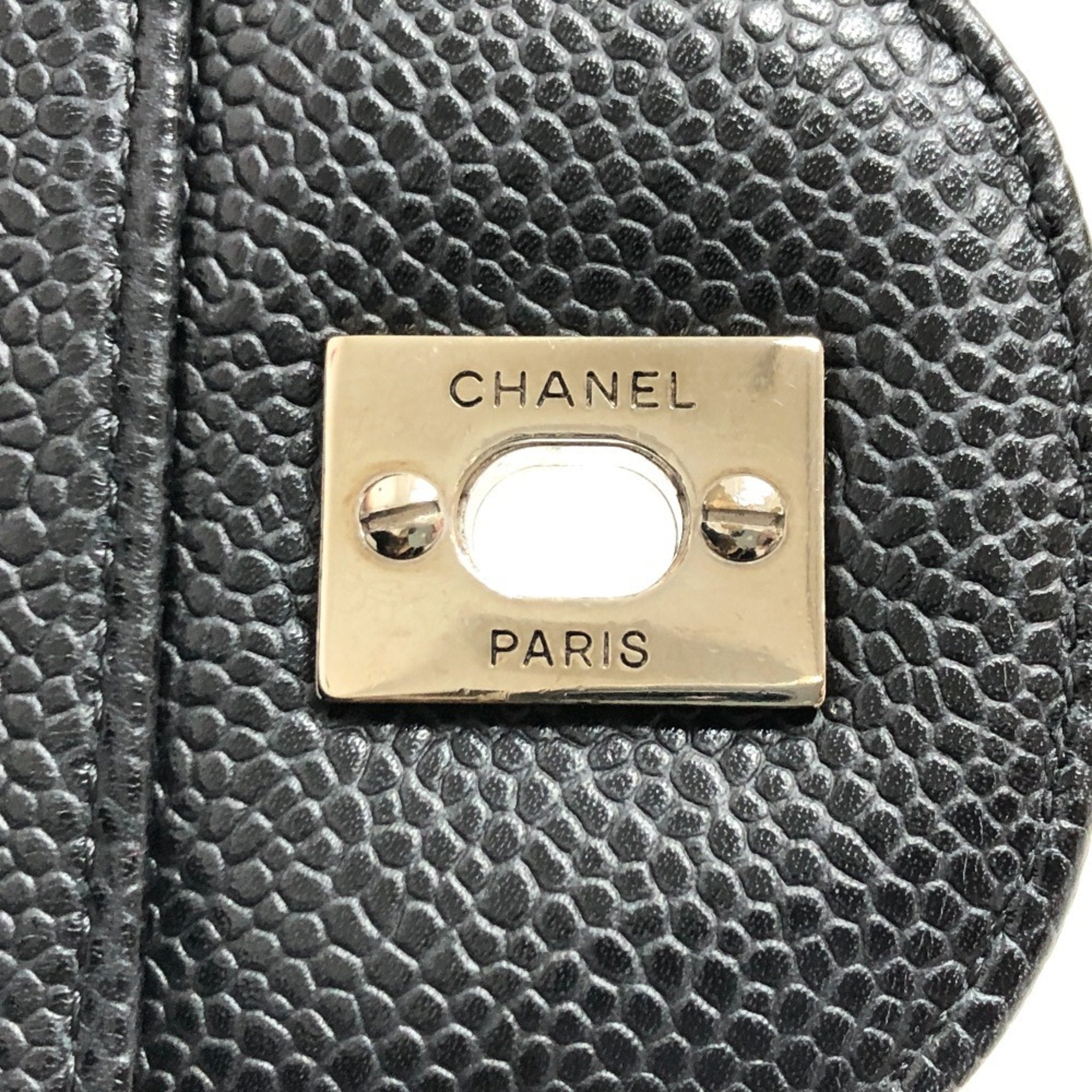 Chanel Black Grained Calfskin Shoulder Bag (Pre-Owned)