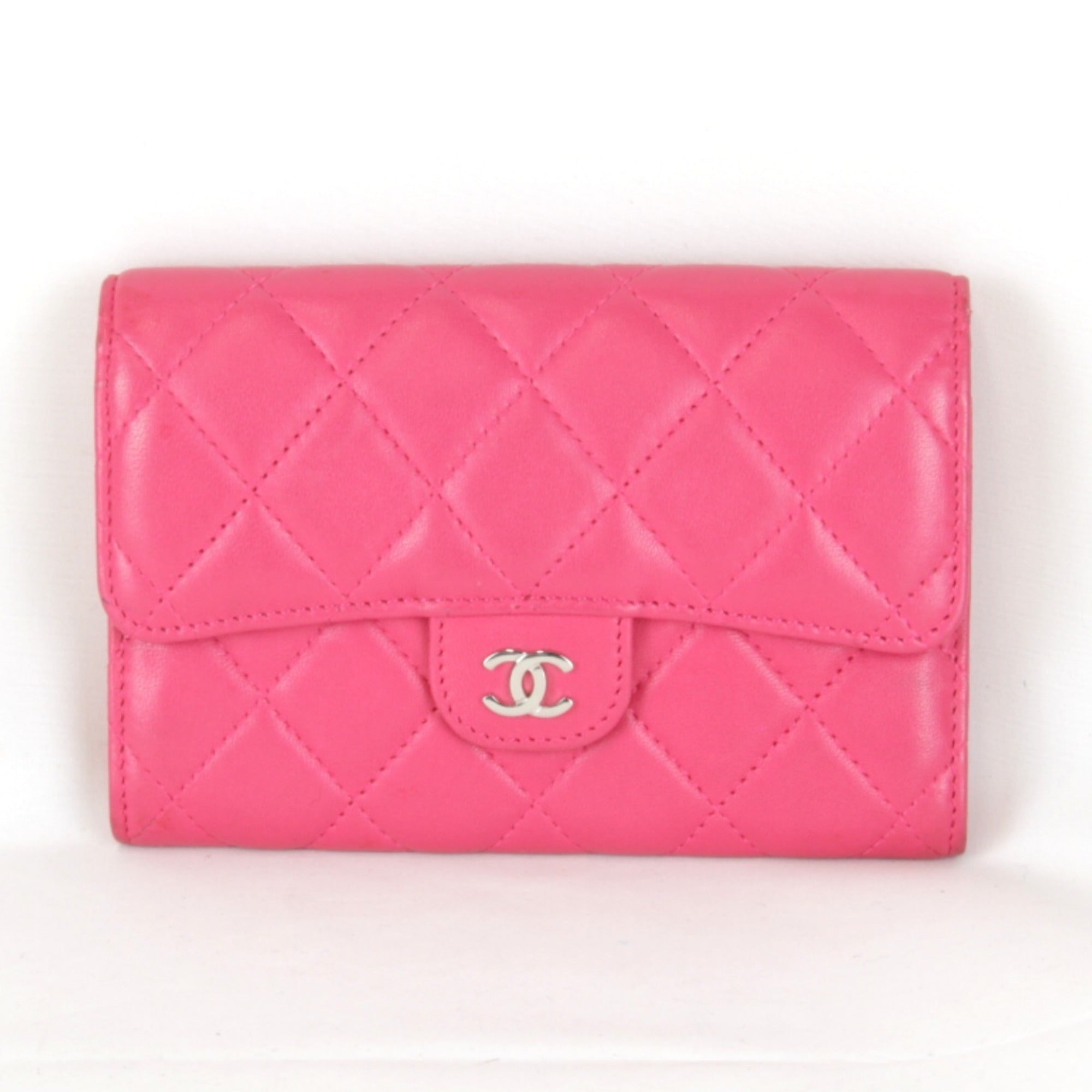 Chanel Pink Leather Wallet (Bi-Fold) (Pre-Owned)