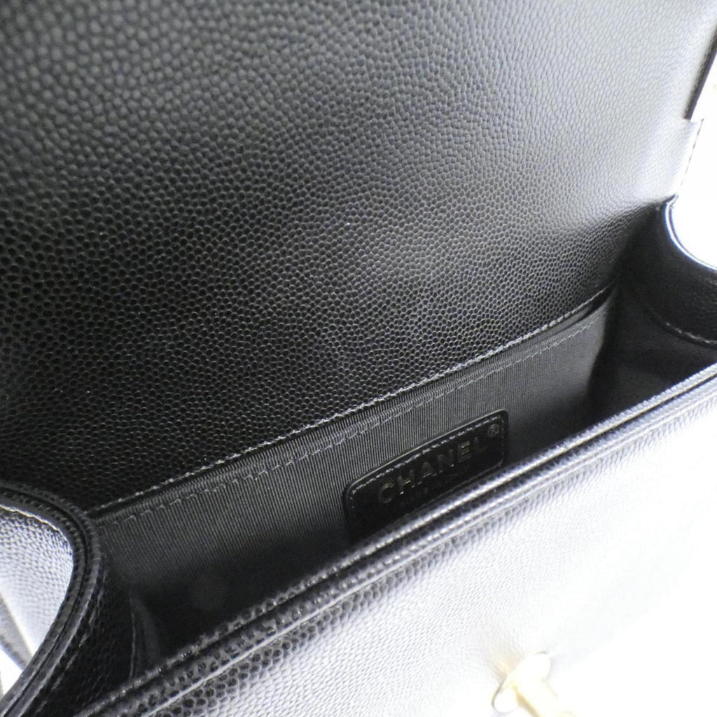 Chanel Black Grained Calfskin Shoulder Bag (Pre-Owned)