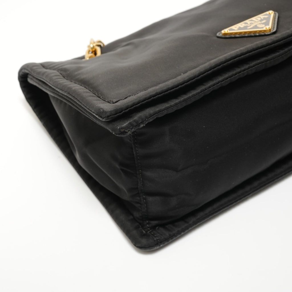 Prada Black Nylon Shoulder Bag (Pre-Owned)